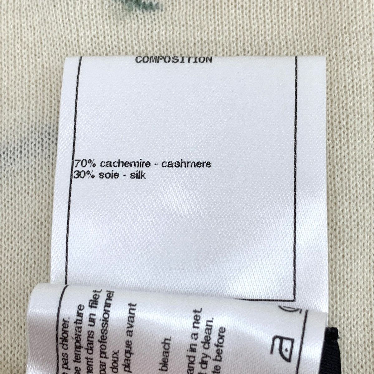Chanel Chanel Floral Intarsia Cashmere Short Sleeve T-Shirt K26WX Size S / US 4 / IT 40 - 7 Thumbnail