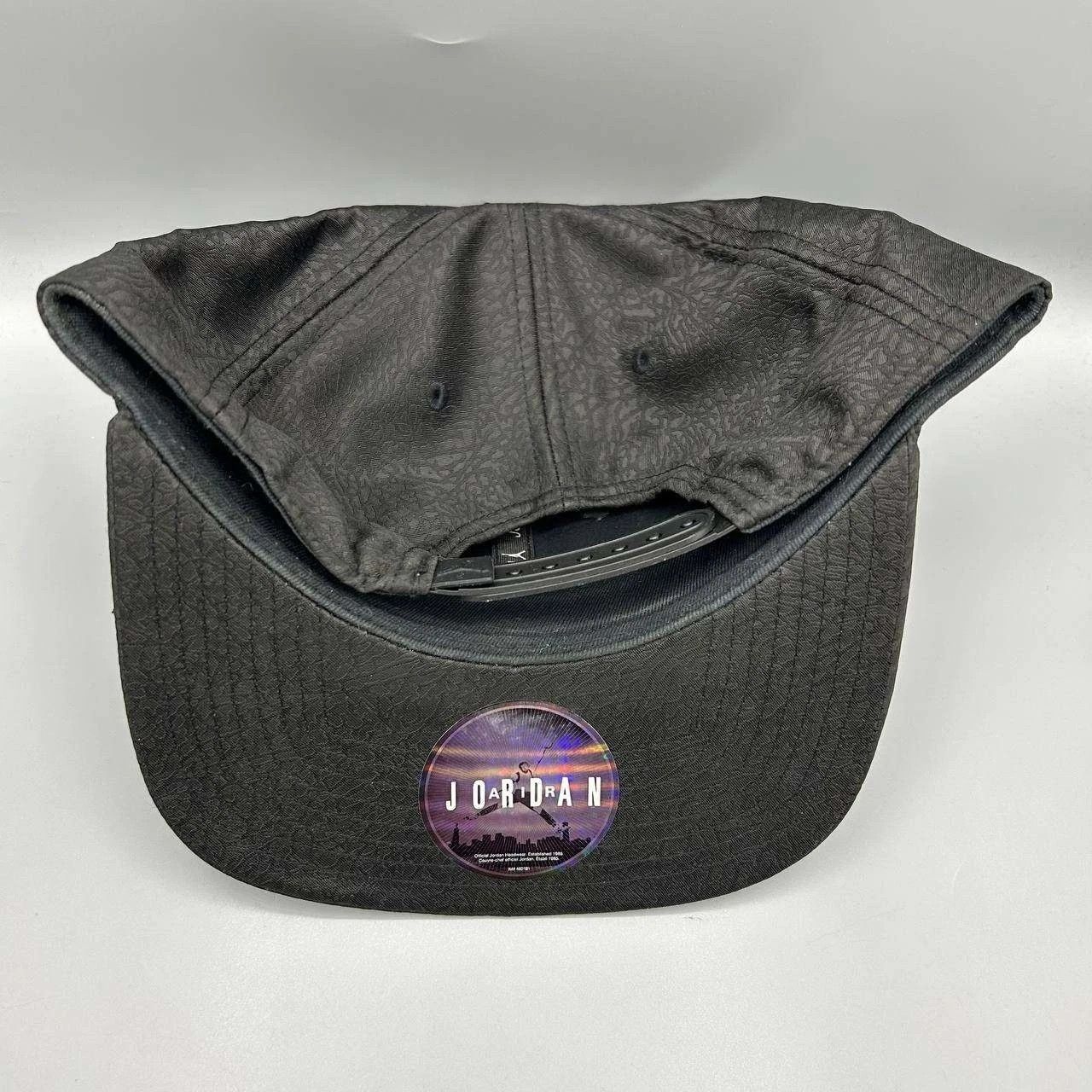 Jordan Brand Air Jordan Hat Men Cement Elephant Metal Logo Snap Back Cap Size ONE SIZE - 8 Thumbnail