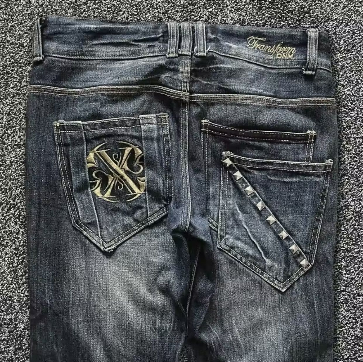 New high-waisted washed slim jeans