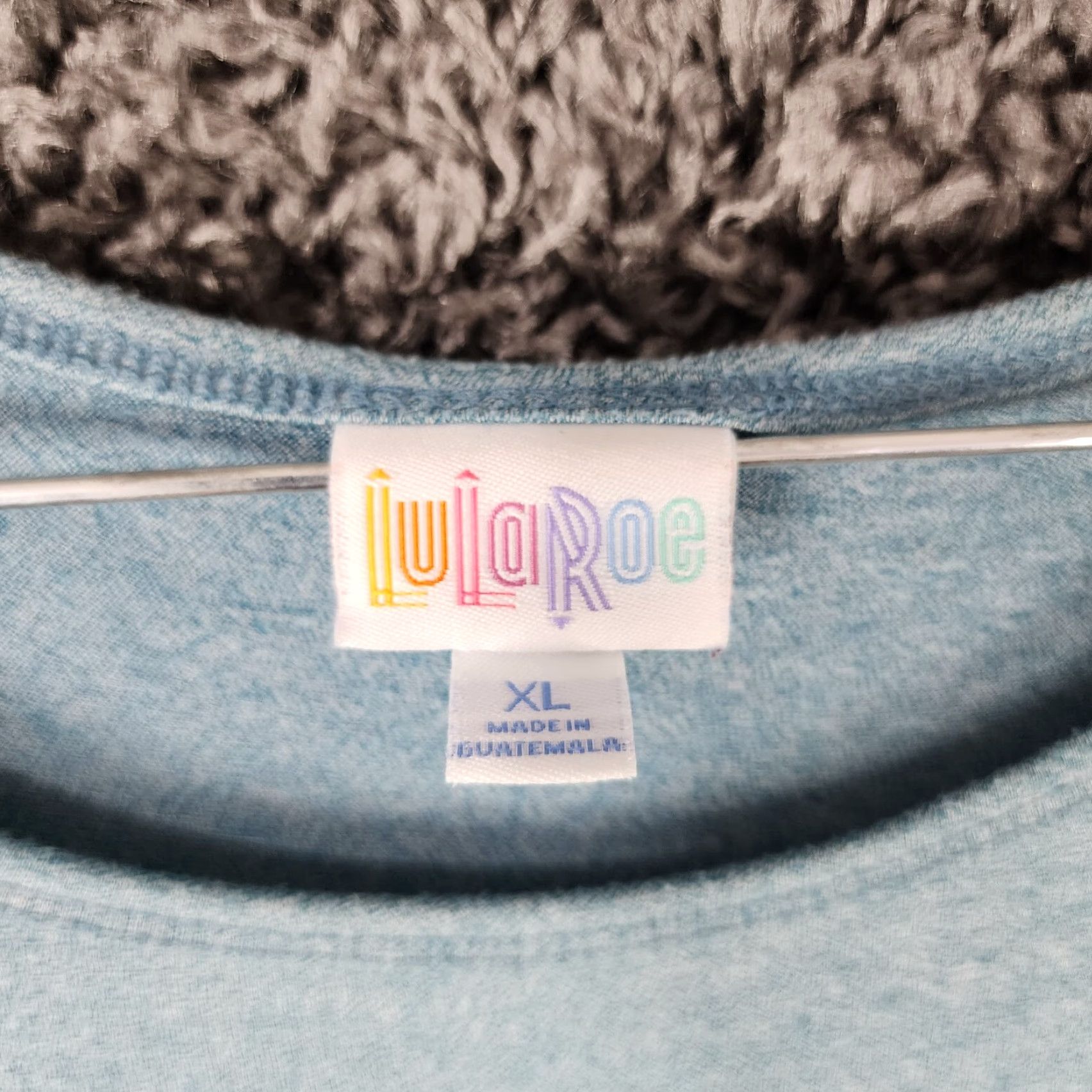 Vintage LuLaRoe Womens Blue Heathered Short Sleeve Loose Round Tee XL Size Size 40" / US 18 - 4 Thumbnail
