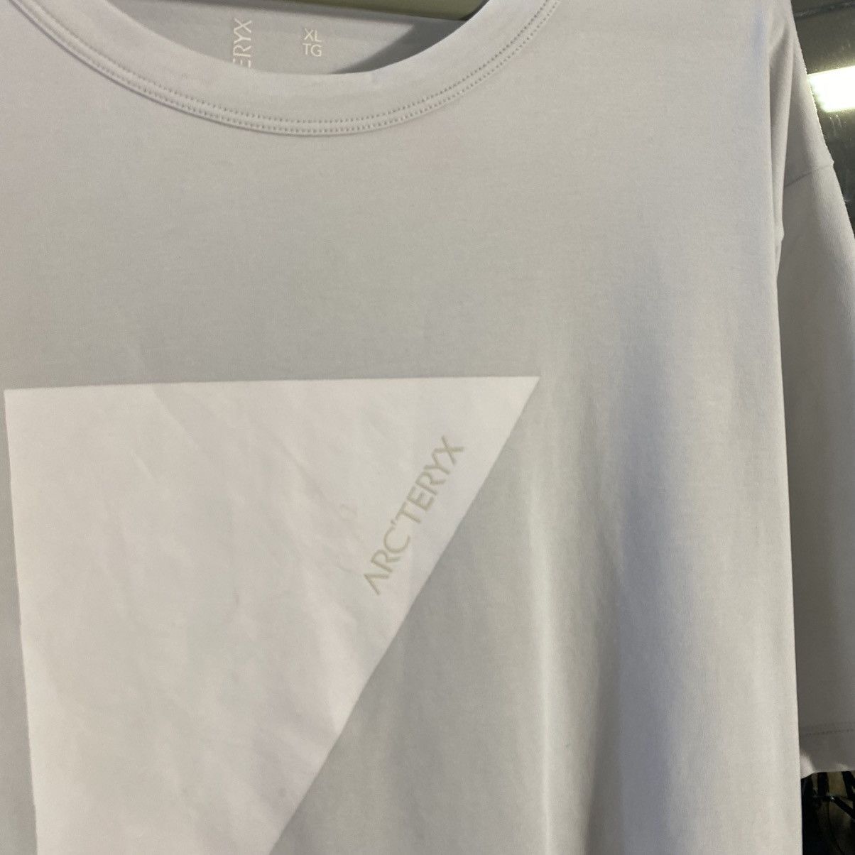 Arc'teryx Arcteryx T-Shirt Big Logo Gorpcore Outdoor Size US XL / EU 56 / 4 - 3 Thumbnail