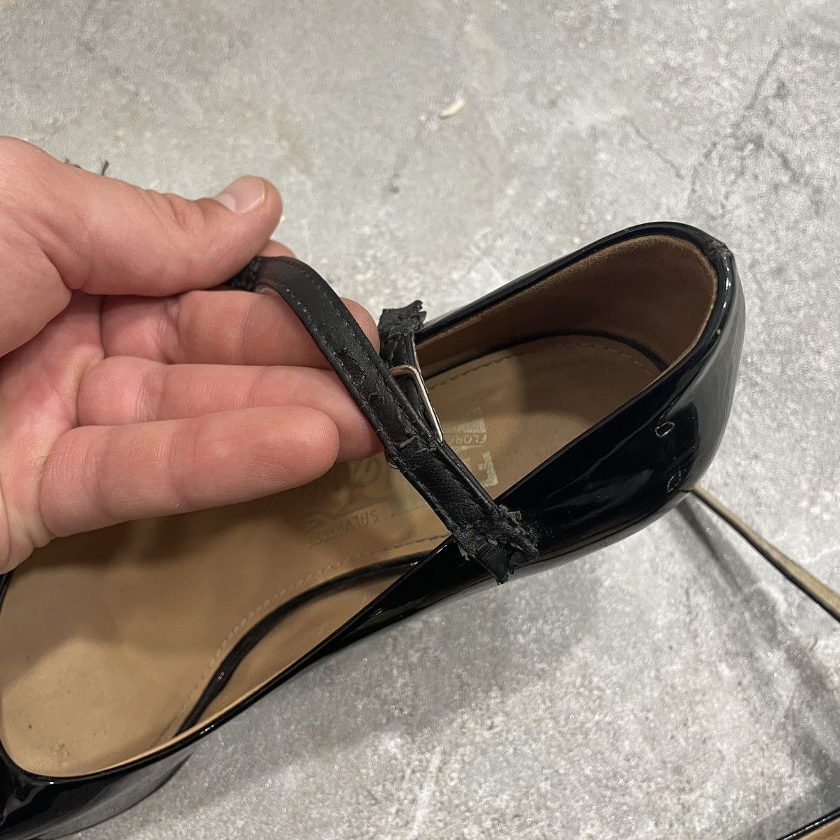 Salvatore Ferragamo OSIMO BLACK PATENT LEATHER VARA BOW LOGO PLATFORM PUMPS 7 B Size US 7 / IT 37 - 5 Thumbnail