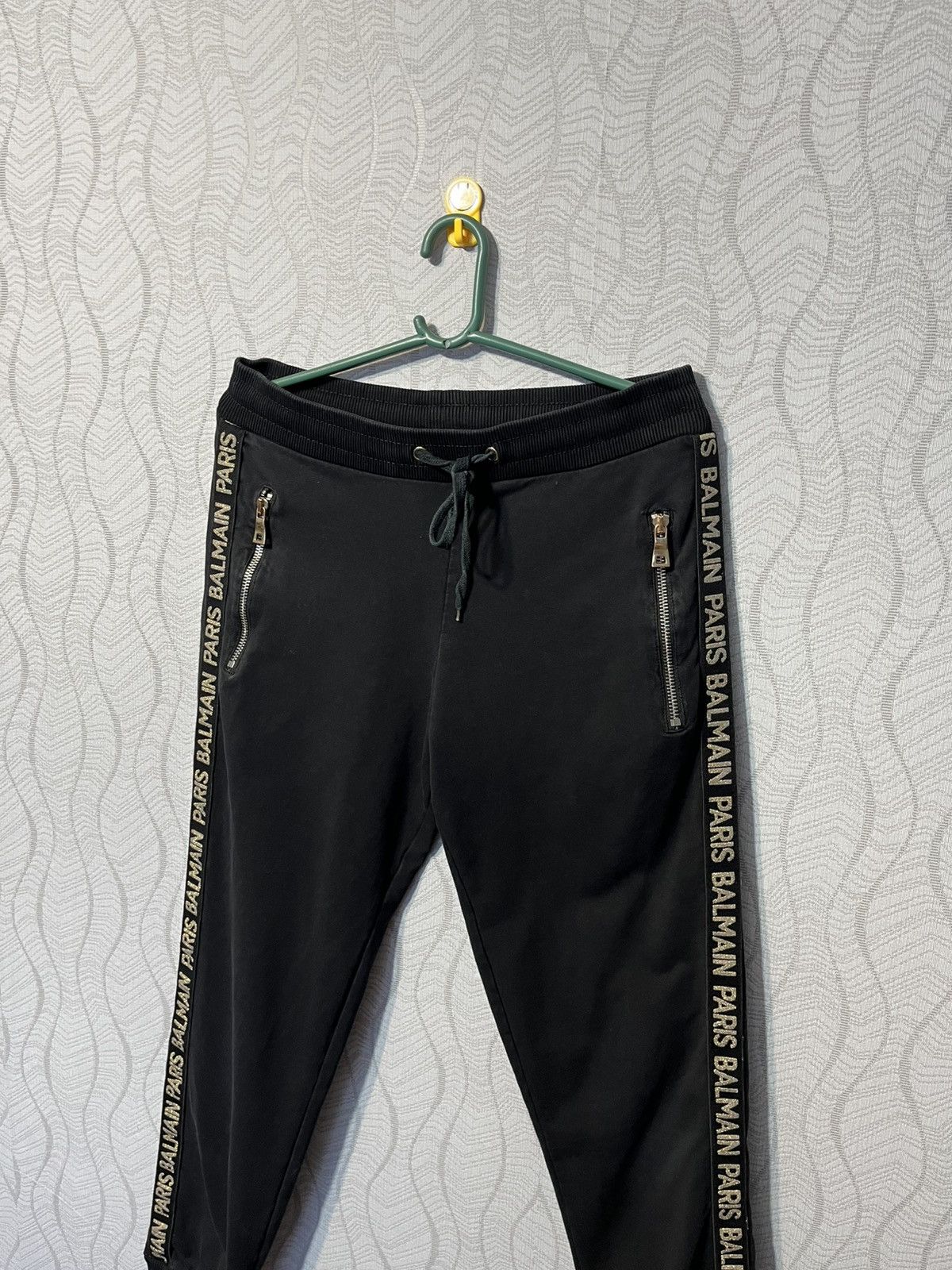 Balmain Balmain Paris Black Stripped Sweatpants Size XS Size US 28 / EU 44 - 1 Thumbnail