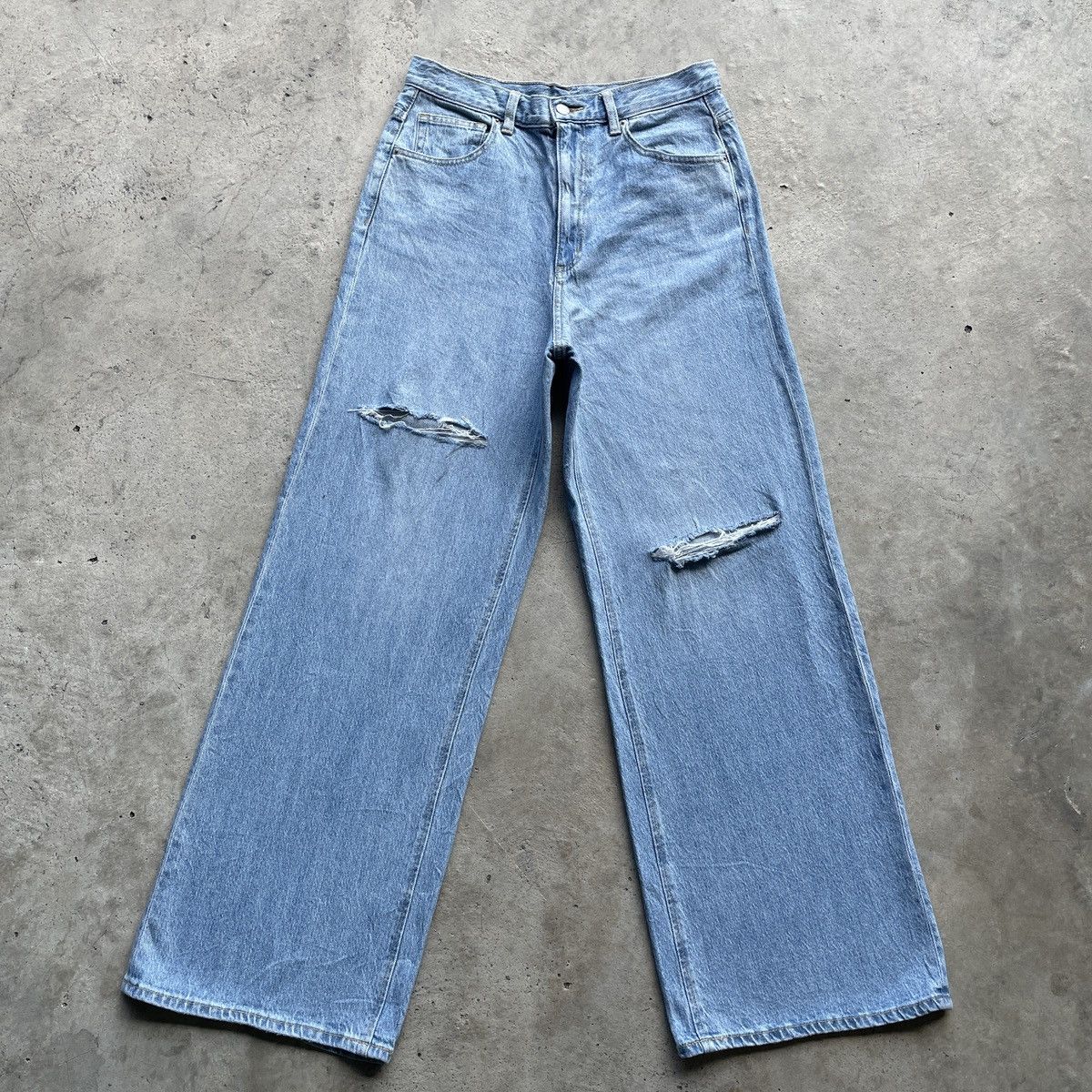 Japanese Brand Japanese Brand Gu FLARE Jeans Faded Denim Distressed Pants Size US 29 - 1 Thumbnail