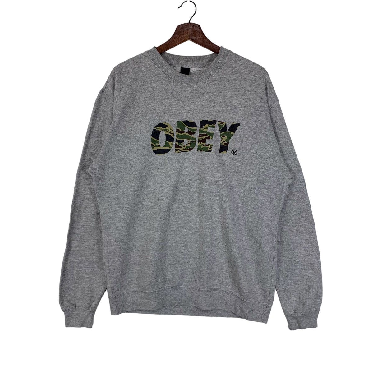 Obey × Vintage Vintage Obey Crewneck Sweatshirt Big Logo Size US L / EU 52-54 / 3 - 1 Thumbnail