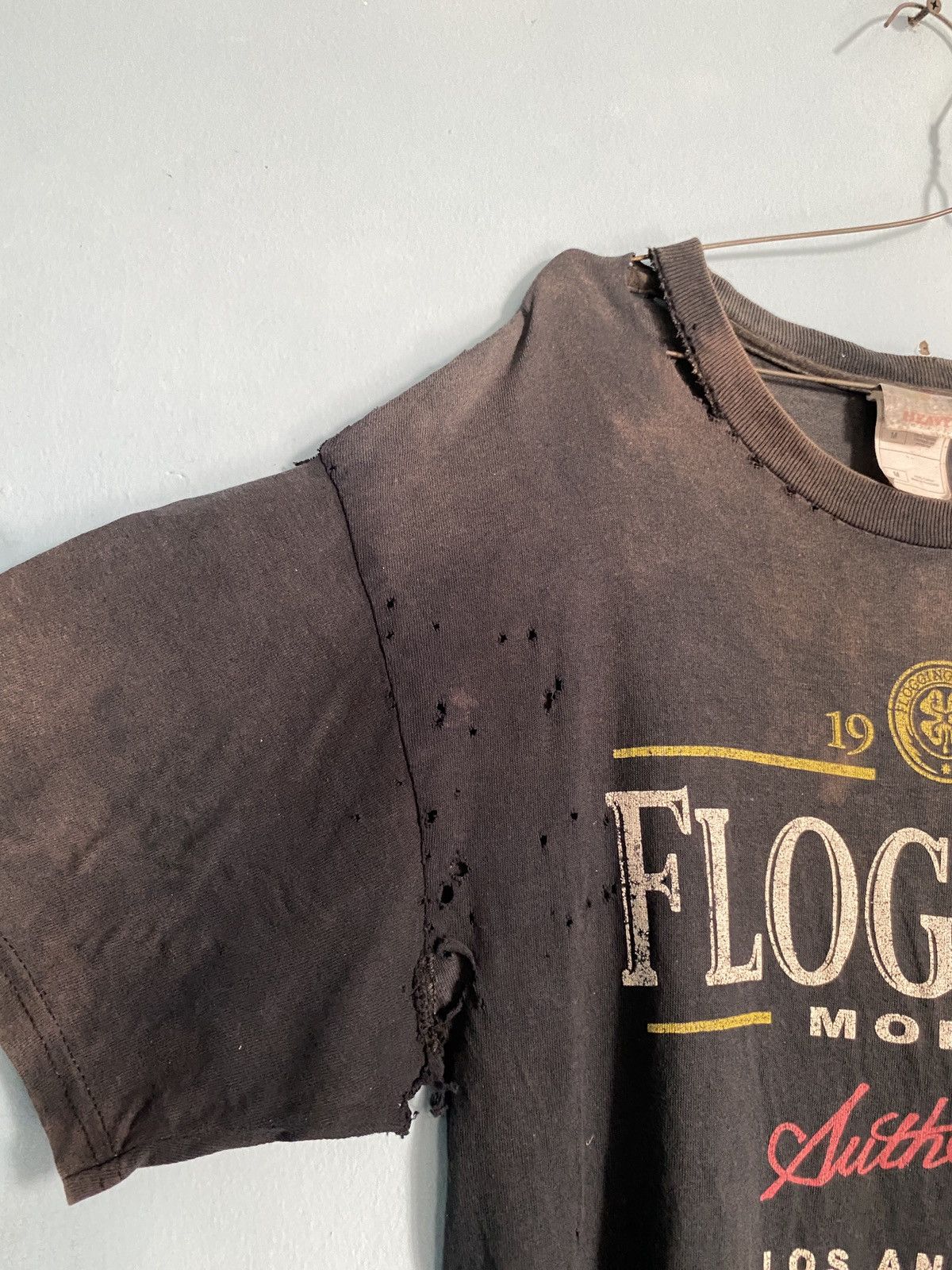 Band Tees Thrashed Vintage Flogging Molly 2004 Band Size US M / EU 48-50 / 2 - 2 Thumbnail