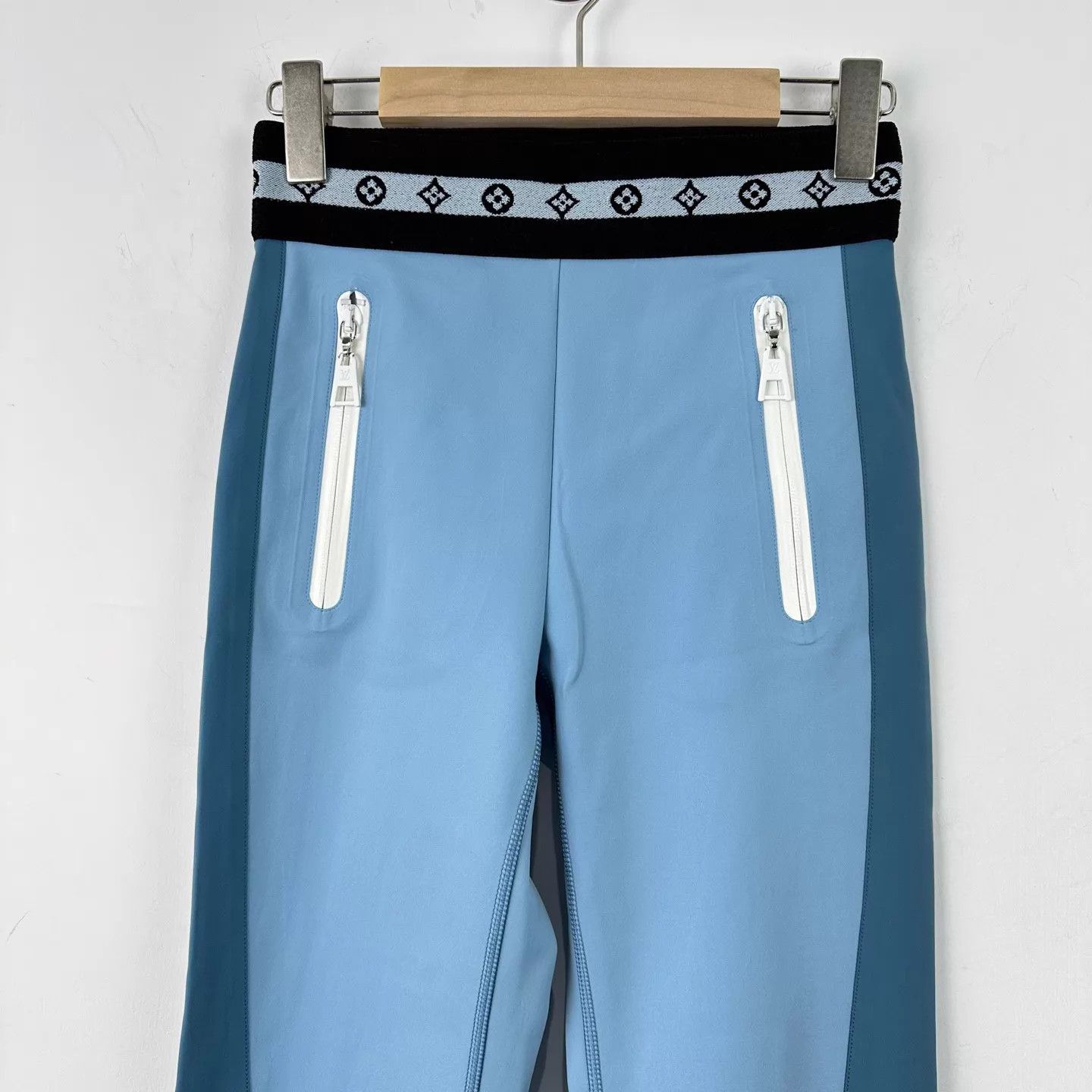 Louis Vuitton Women's Louis Vuitton Color Blocked Yoga Pants 36 Size 26" / US 2 / IT 38 - 4 Thumbnail
