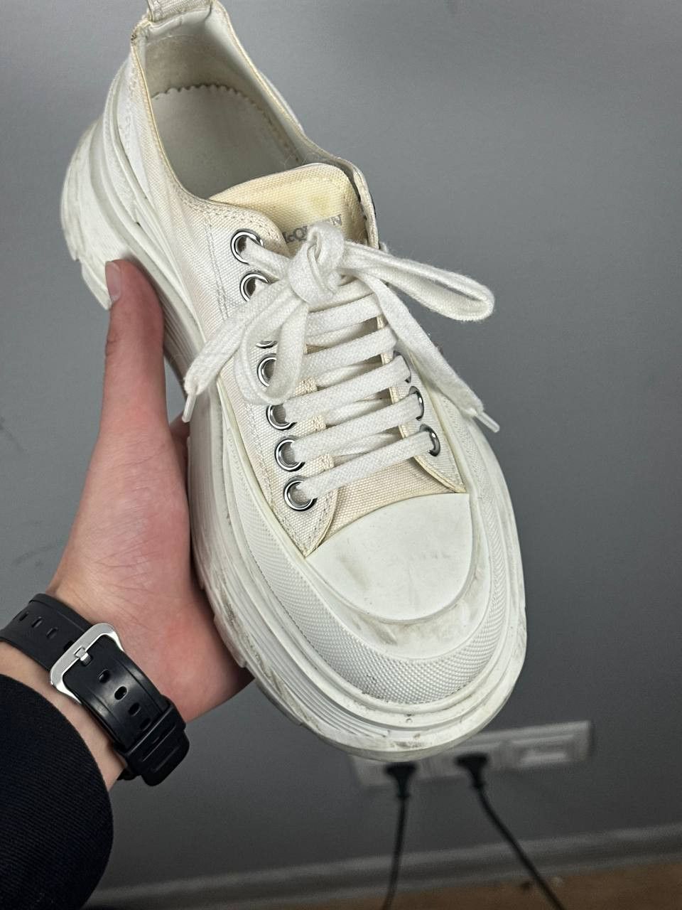 Alexander McQueen Alexander McQueen Tread Slick White Canvas Low Top Sneakers Size US 6 / IT 36 - 13 Thumbnail