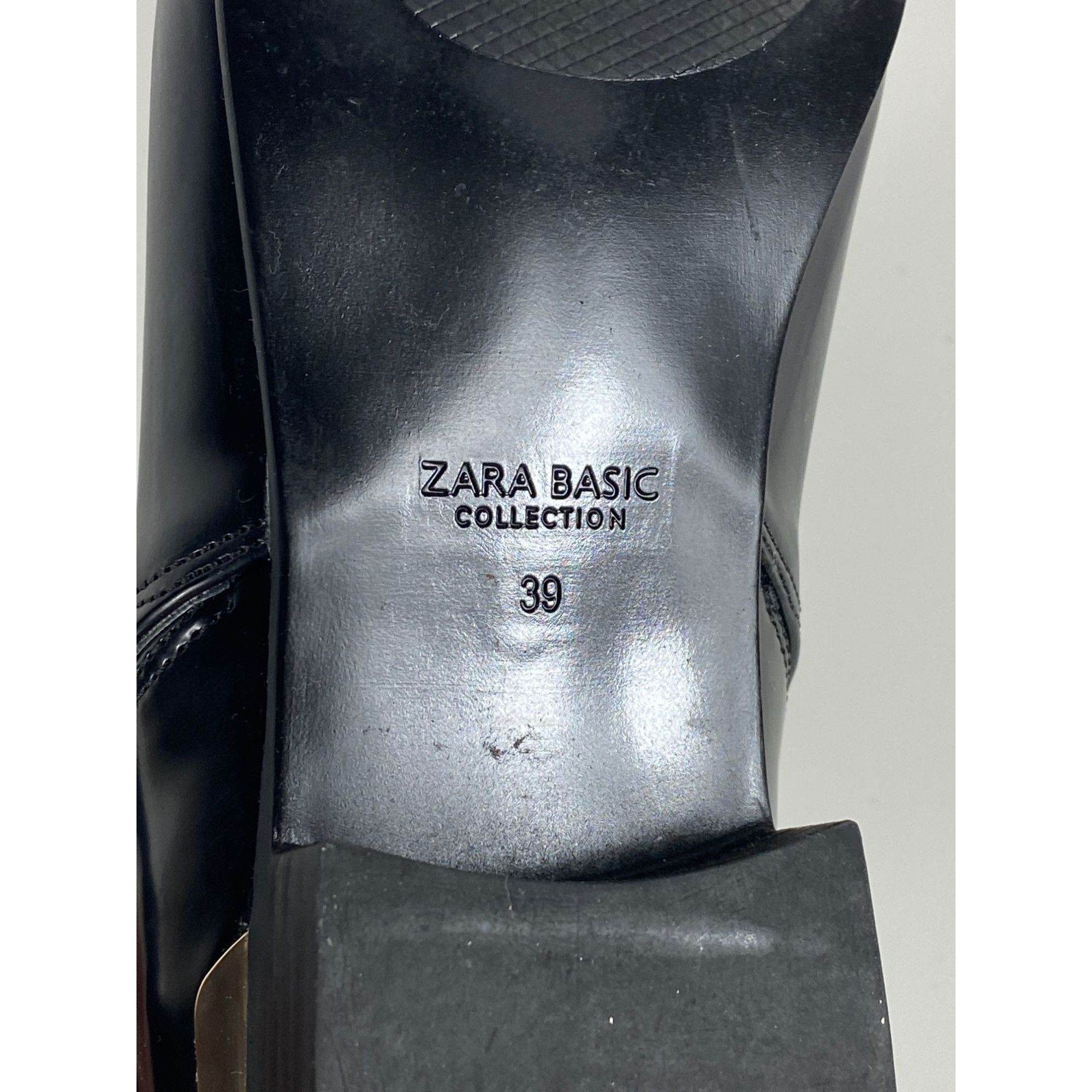 Zara Zara Basic Collection Ankle Boots Booties Black w/ Gold Acce Size US 9 / IT 39 - 7 Thumbnail