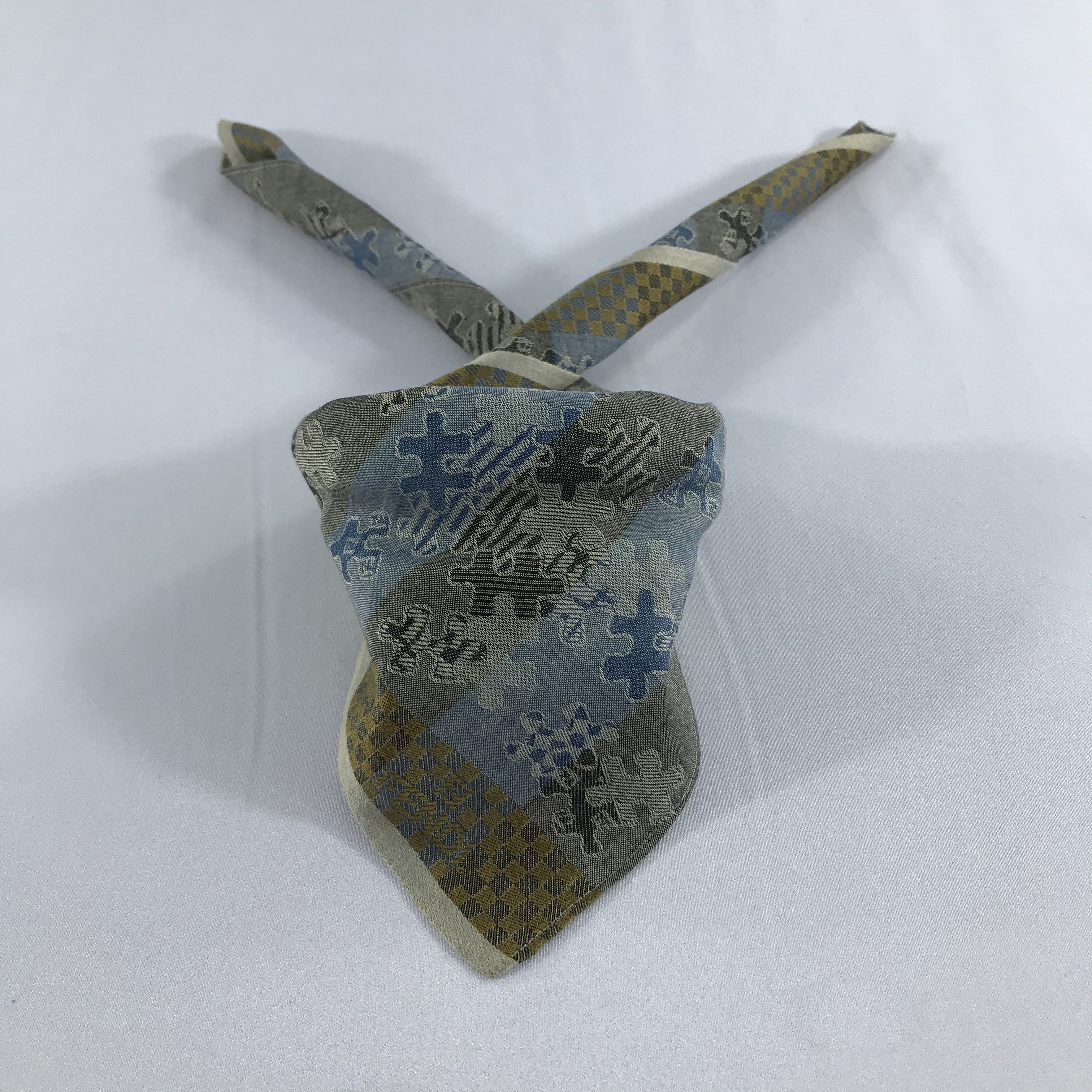 Japanese Brand VINTAGE Fendi Jigsaw Handkerchief Bandana Neckerchief H752 Size ONE SIZE - 1 Thumbnail
