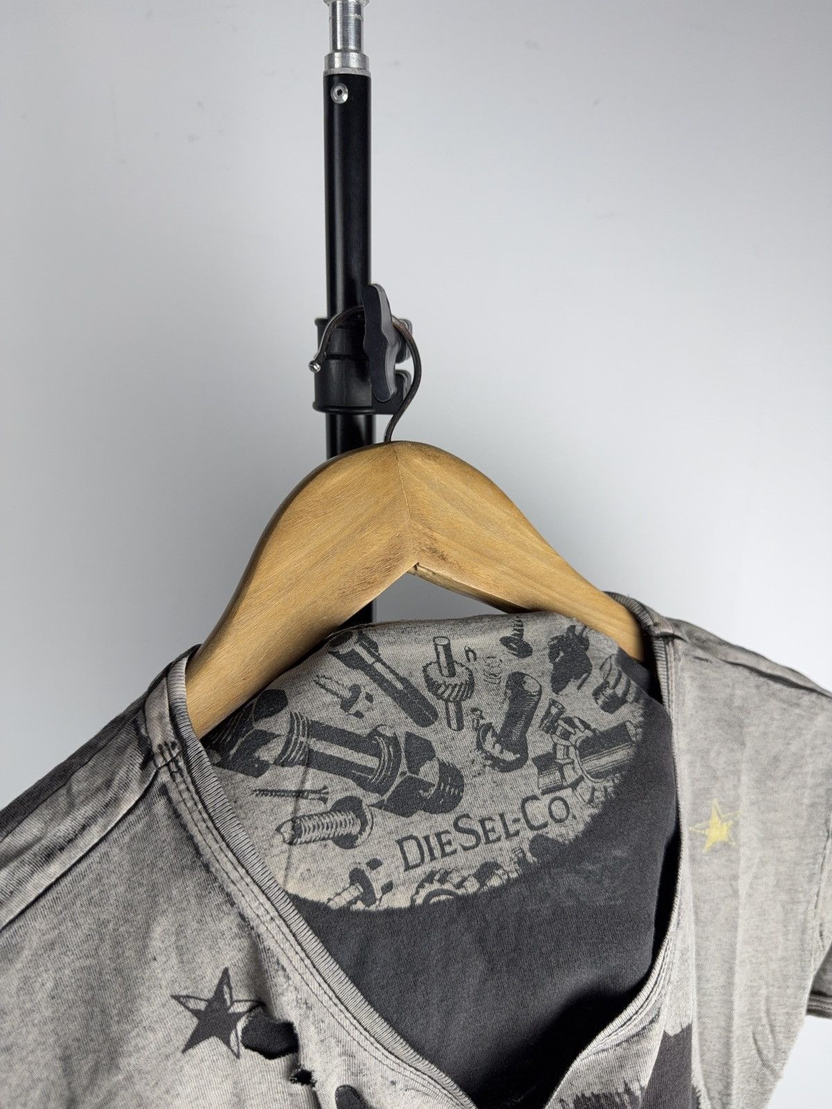 Diesel Y2K DIESEL Punk Rock Skull Distressed Graphic T-Shirt Grunge Size US S / EU 44-46 / 1 - 6 Thumbnail
