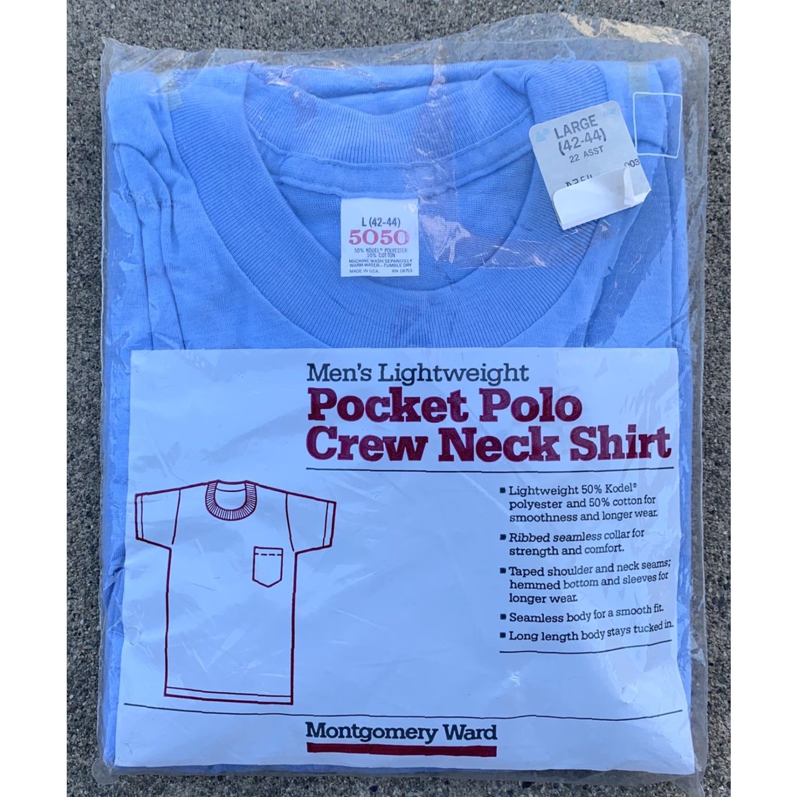 Vintage VINTAGE Montgomery Ward T-Shirt 5050 Pocket Polo Crew Neck Short Sleeve Men L Blue Polyester Blend 42-44 50/50 Dad Retro USA"} Size US L / EU 52-54 / 3 - 5 Thumbnail