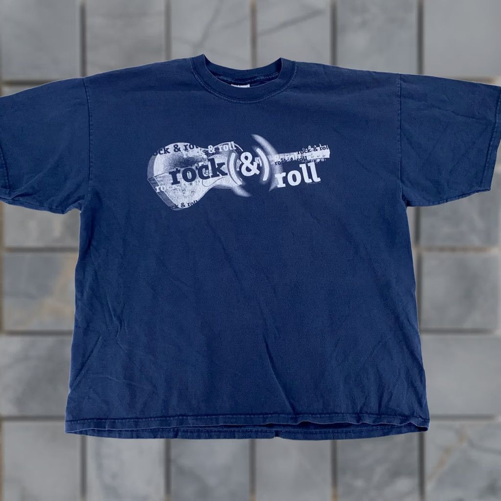 Gildan VINTAGE Rock and Roll Hall of Fame T-Shirt XL Blue Men Short Sleeve Graphic Print Crew Neck 90s Concert Size US XL / EU 56 / 4 - 1 Thumbnail