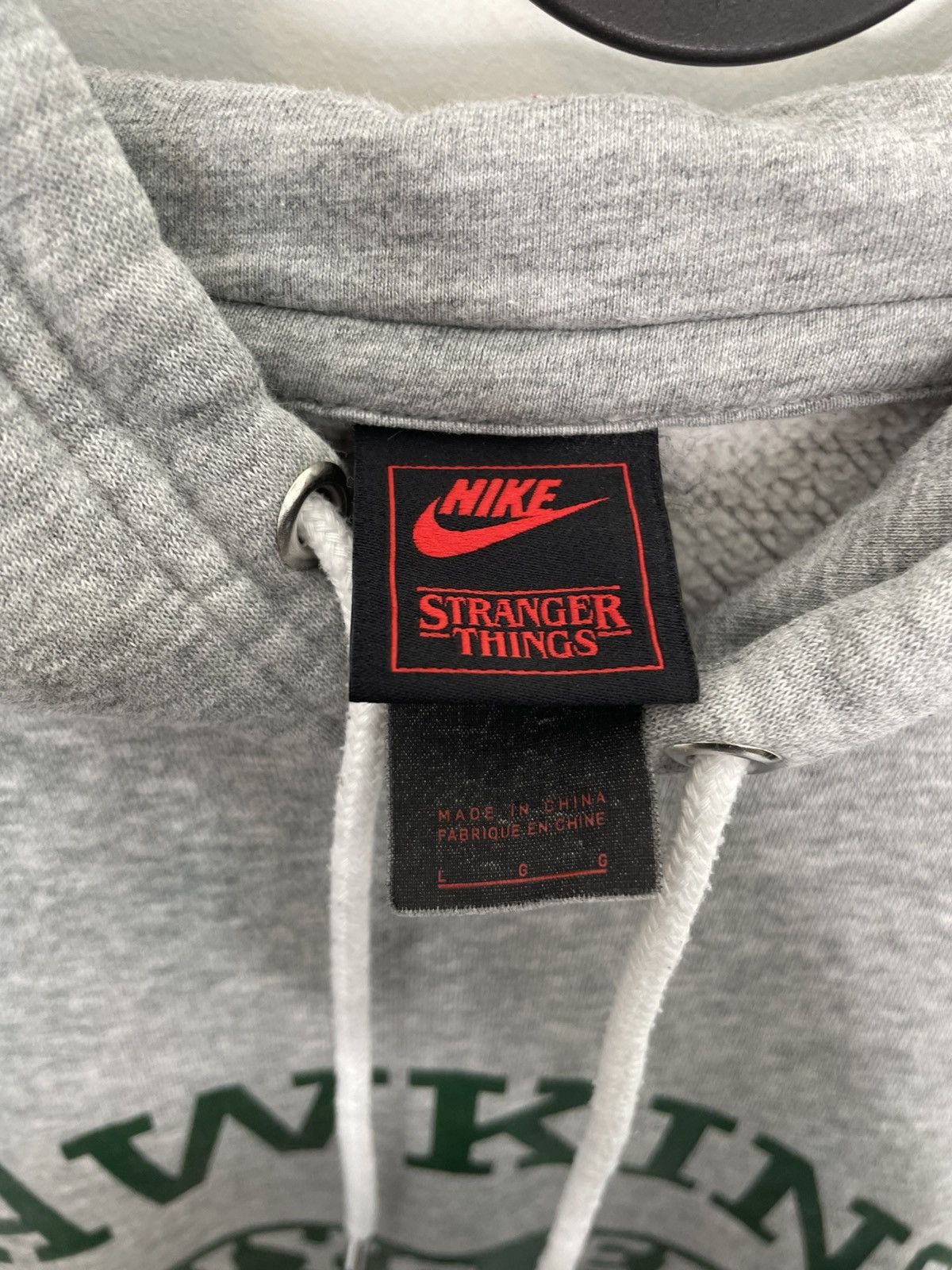 Nike Rare Nike x Stranger Things Hawkins Hoodie Grey Large Size US L / EU 52-54 / 3 - 5 Thumbnail