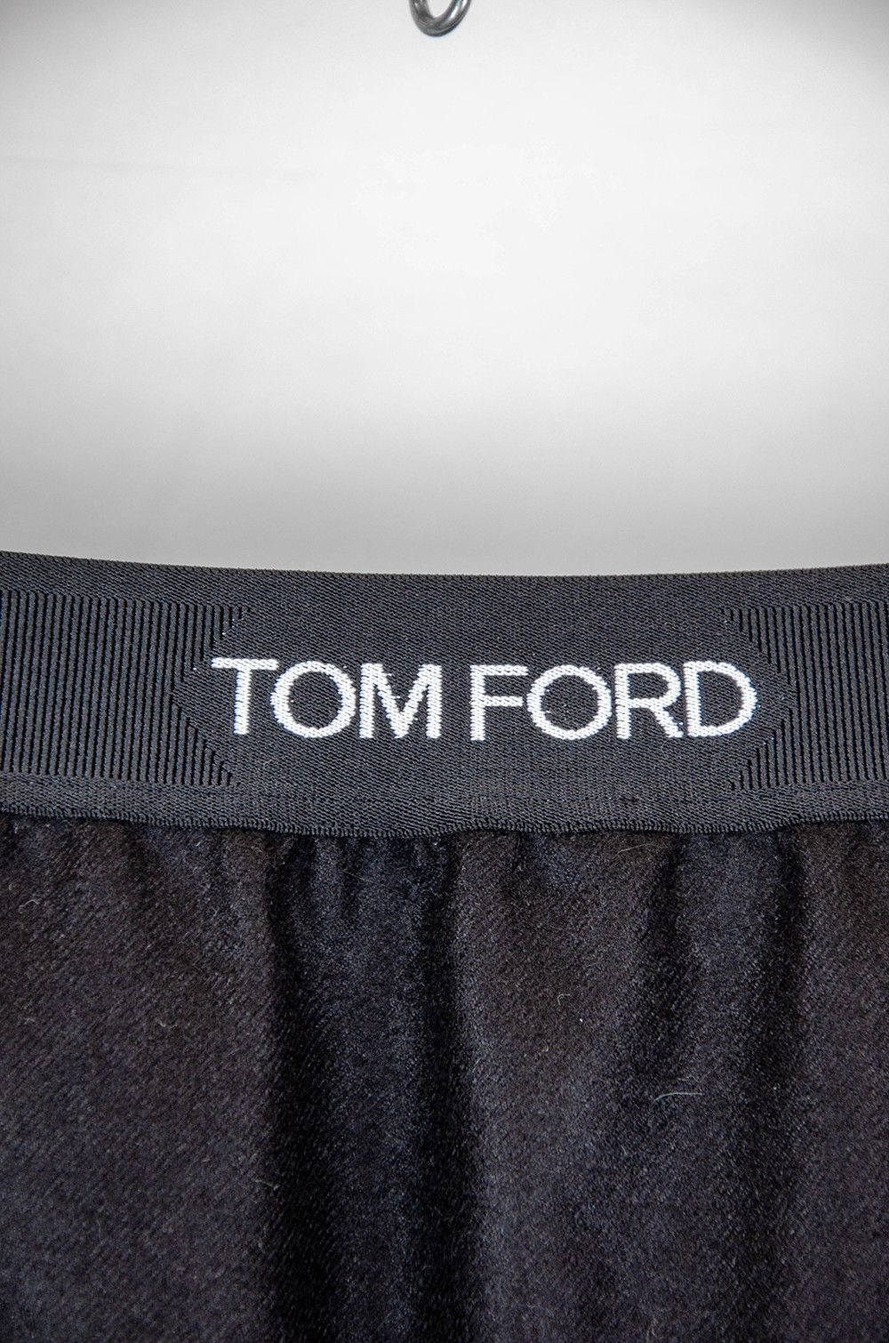 Tom Ford Tom Ford Cashmere Skirt Black Silk Lined Made in Italy IT40 Size 27" / US 4 / IT 40 - 4 Thumbnail