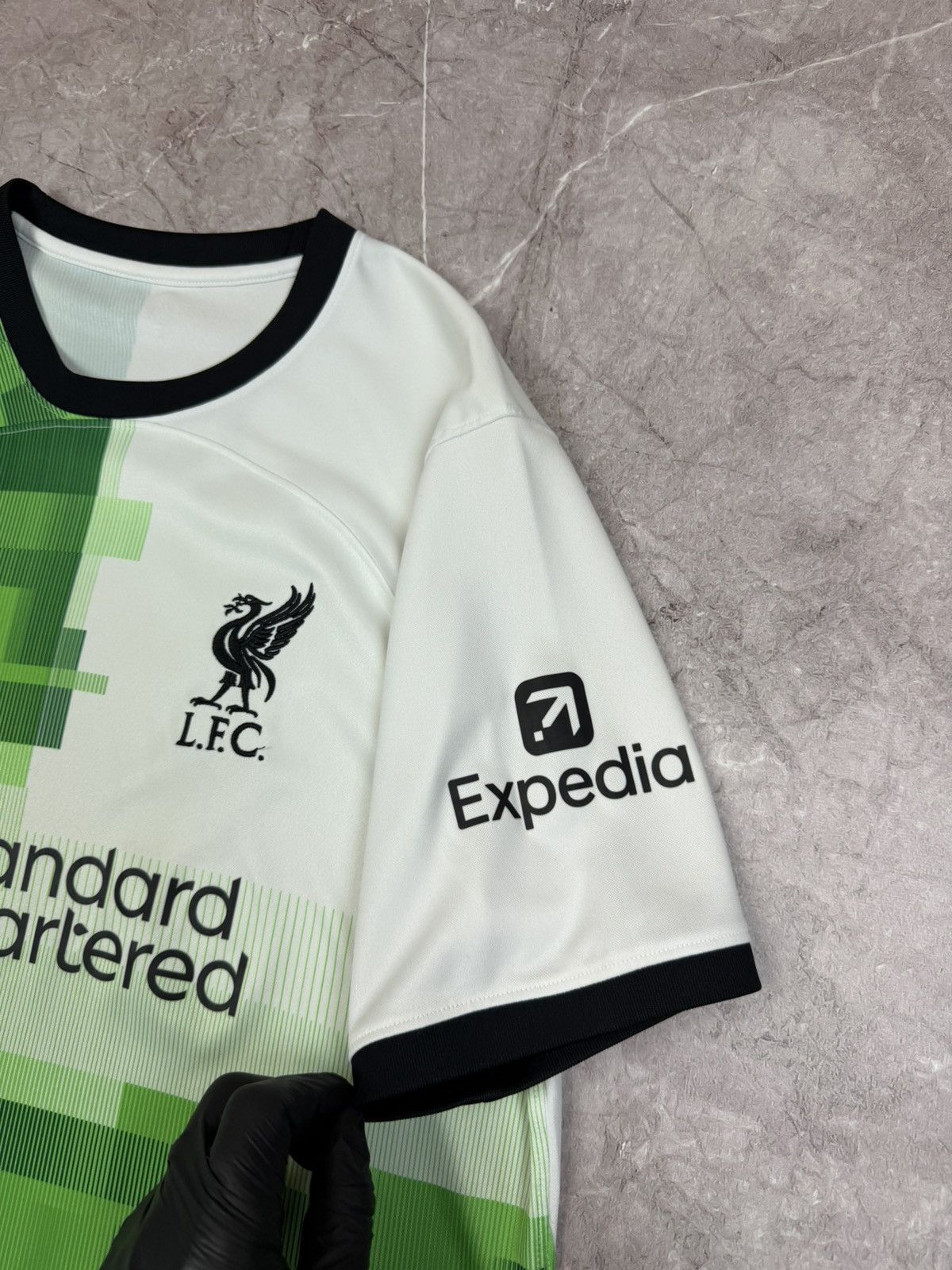 Nike Nike Liverpool Home Shirt Football jersey Size US L / EU 52-54 / 3 - 5 Thumbnail