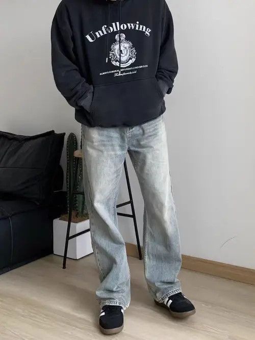 Japanese Brand Vintage Street Washed and Aged Casual Light Blue Jeans Size US 34 / EU 50 - 8 Thumbnail