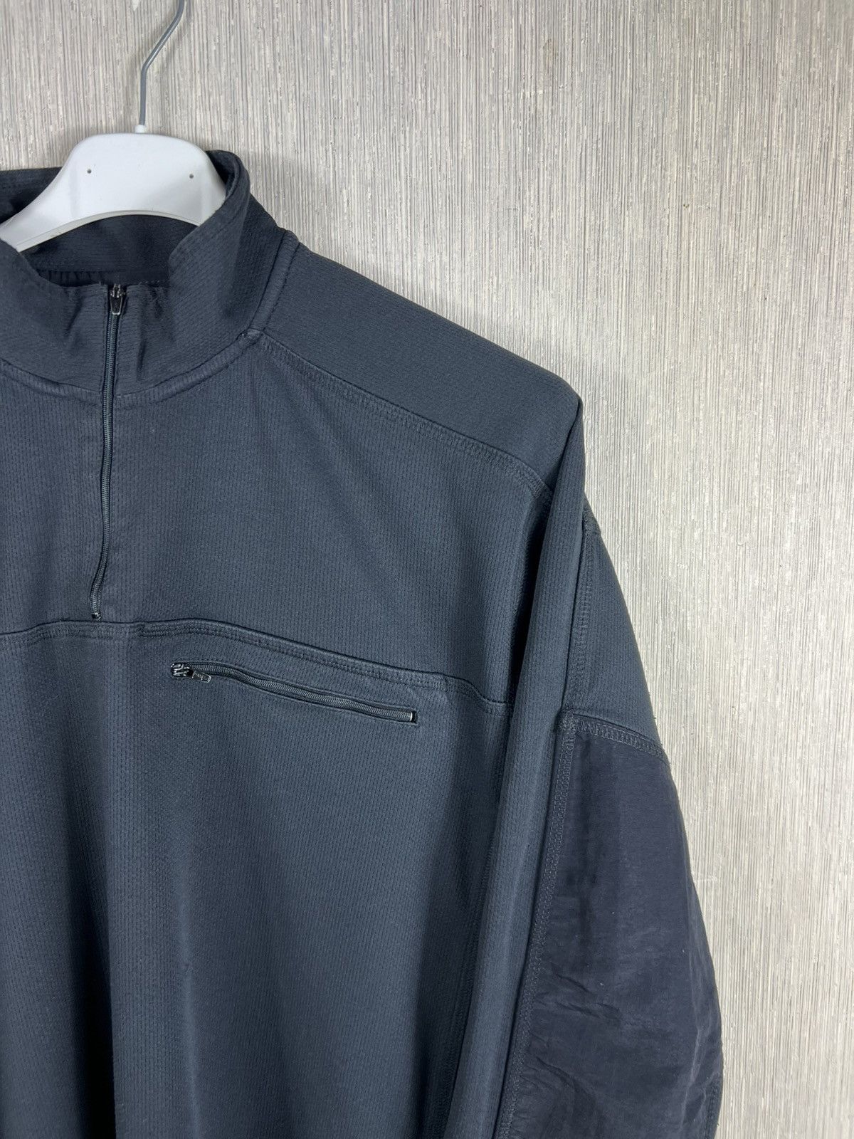 Oakley Vintage Oakley half zip fleece sweatshirt gorpcore technical Size US L / EU 52-54 / 3 - 3 Thumbnail