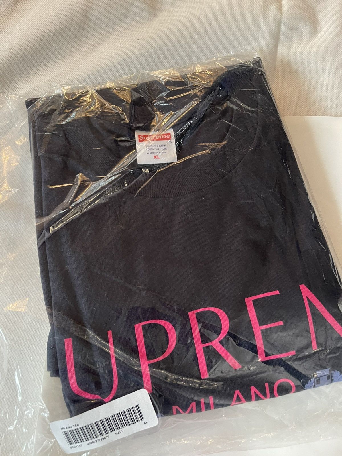 Supreme SUPREME MILANO TEE XL NAVY Size US XL / EU 56 / 4 - 1 Thumbnail