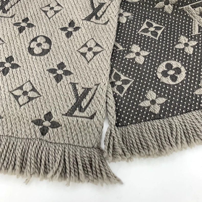 Louis Vuitton Louis Vuitton Grey brown logo presbyopic full print wool f Size ONE SIZE - 6 Thumbnail