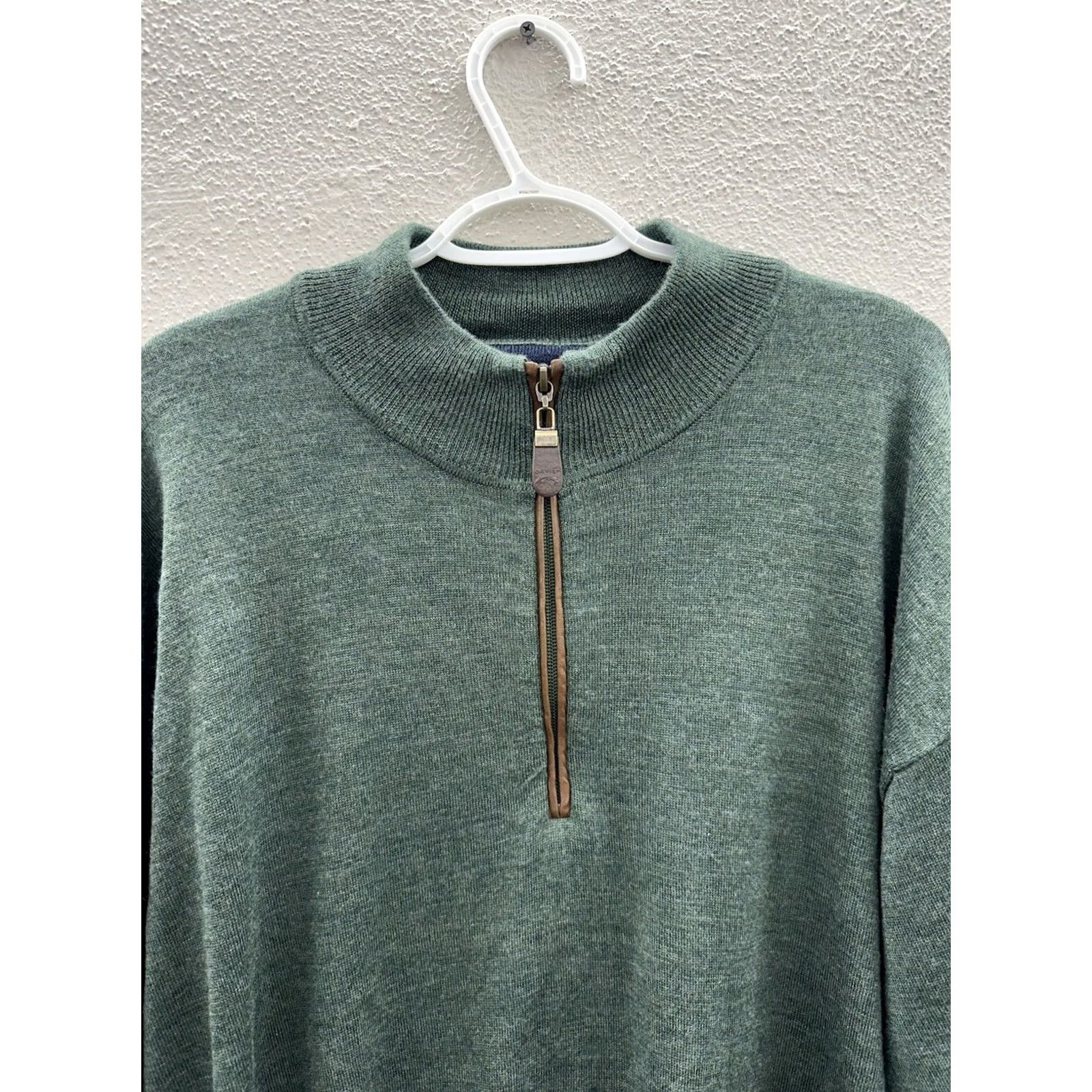 Orvis Orvis Mens Sweater 1/4 Zip Green Merino Wool Long Sleeve 2XL Regular Knit Pullover Classic Casual Winter Fall Summer Spring Weather Size US XXL / EU 58 / 5 - 2 Thumbnail