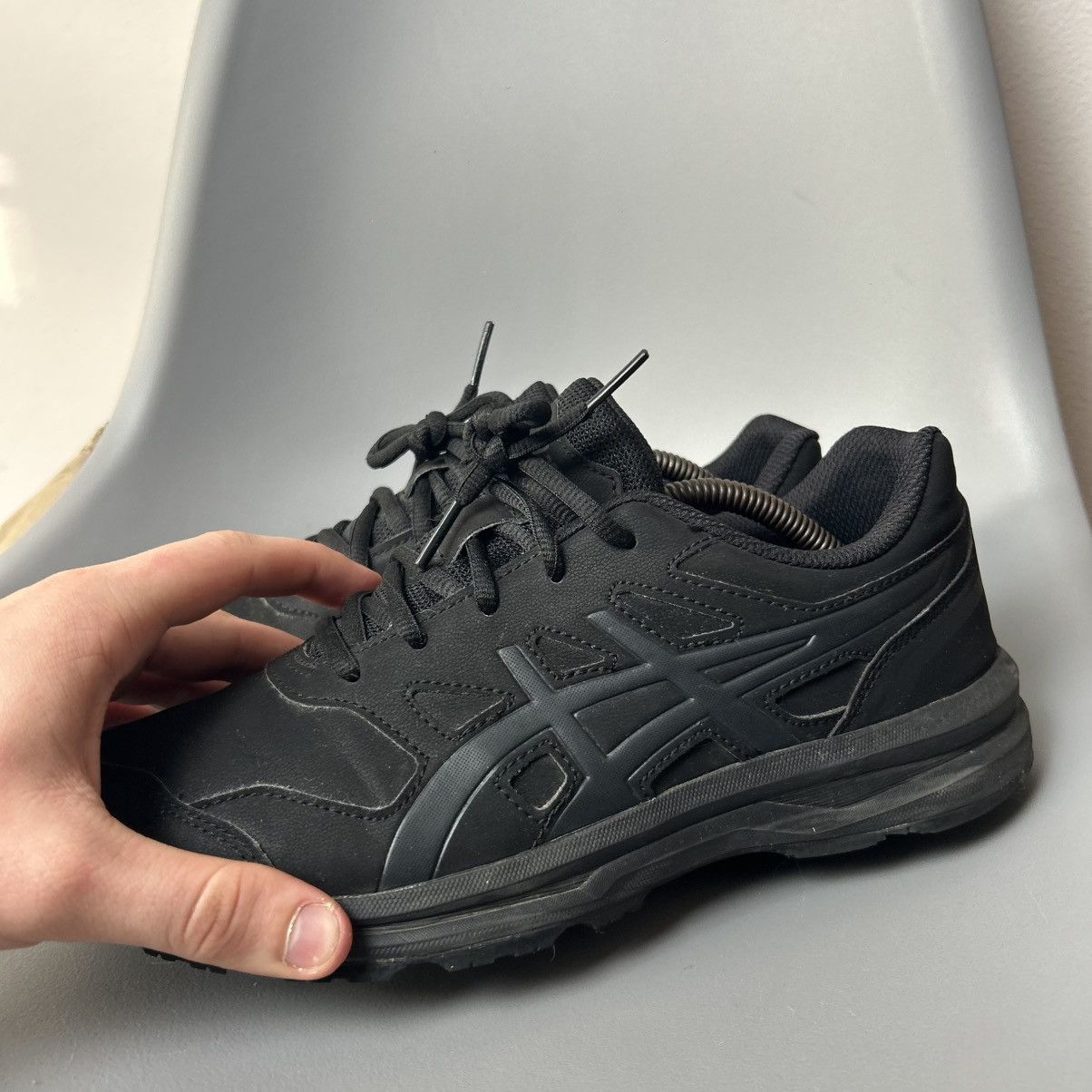 Asics Mens Asics Gel-Mission Black sportswear shoes Size US 8 / EU 41 - 4 Thumbnail