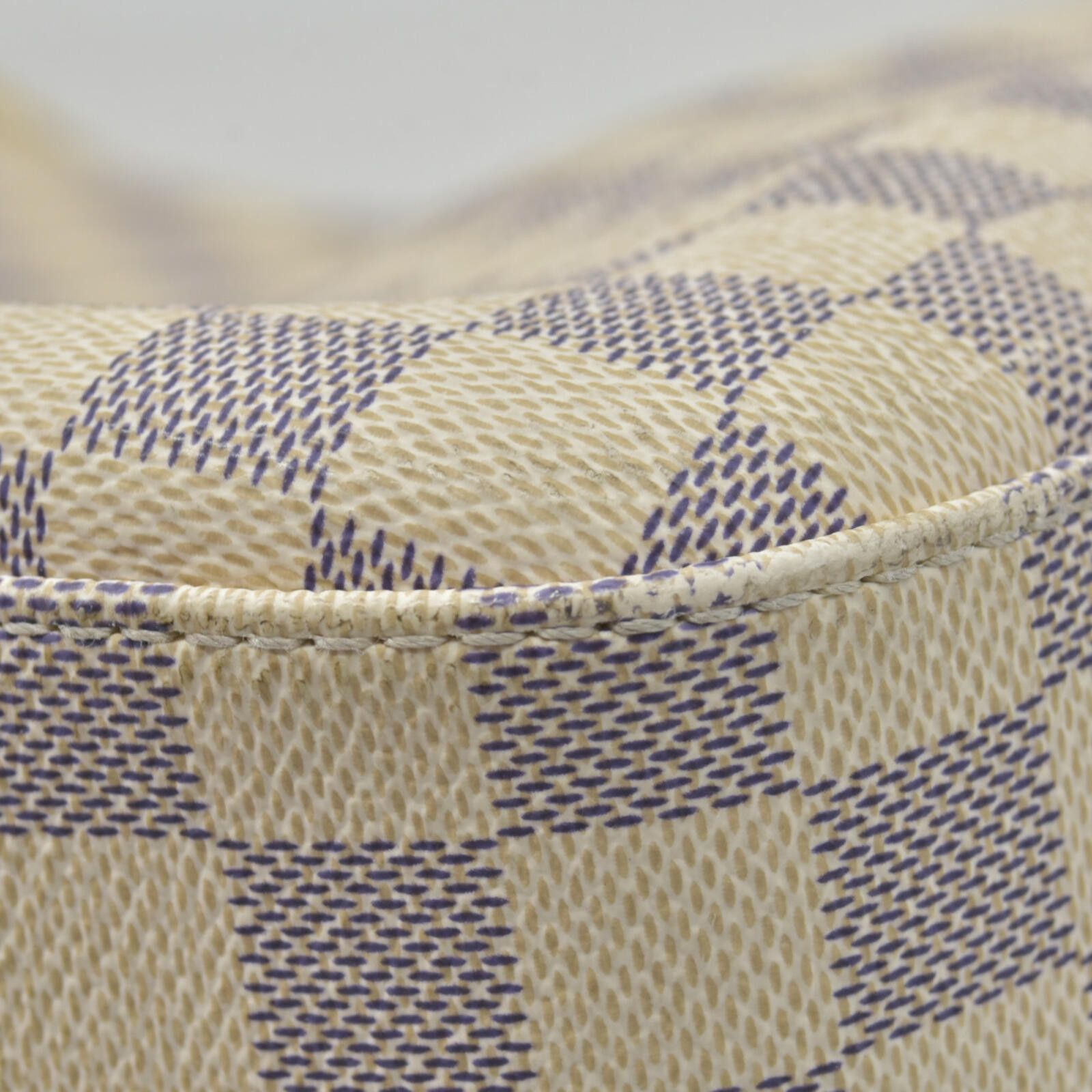 Louis Vuitton $2740 Louis Vuitton Damier Azur Slouchy MM Rose Ballerine Size ONE SIZE - 9 Thumbnail