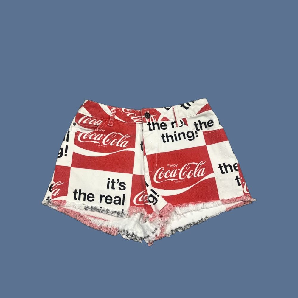 Vintage Coca Cola Women’s Denim Shorts Size S Flat Front Zip 5-Pocket Cut-Off Red & White Denim Casual Spring Summer Womens Size 28" / US 6 / IT 42 - 1 Thumbnail