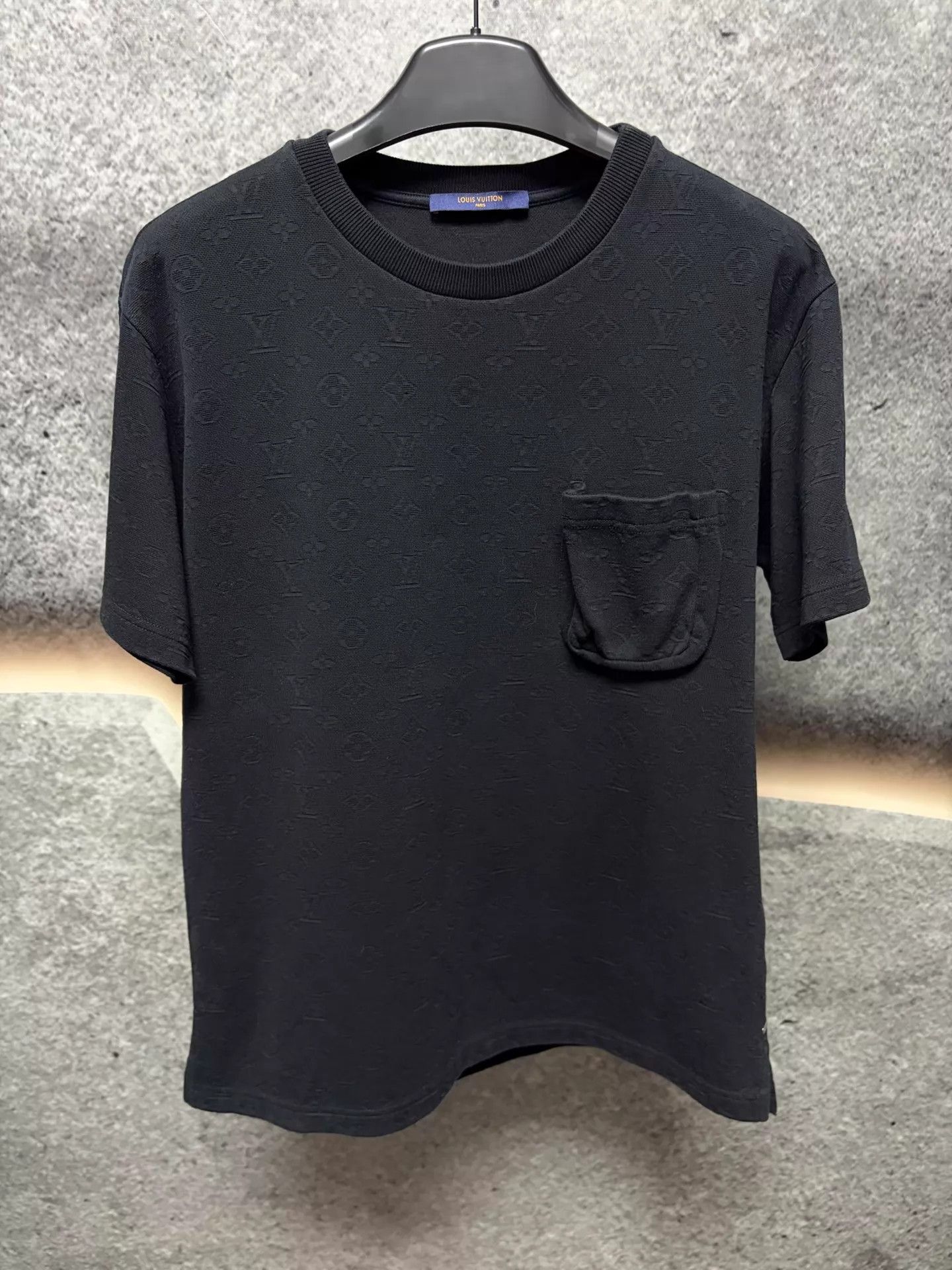 Louis Vuitton Louis Vuitton Black Monogram Short Sleeve Tee M Size US M / EU 48-50 / 2 - 1 Thumbnail