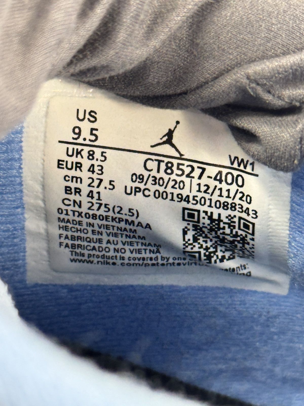 Jordan Brand JORDAN 4 RETRO UNIVERSITY BLUE SNEAKERS Size US 9.5 / EU 42-43 - 12 Thumbnail
