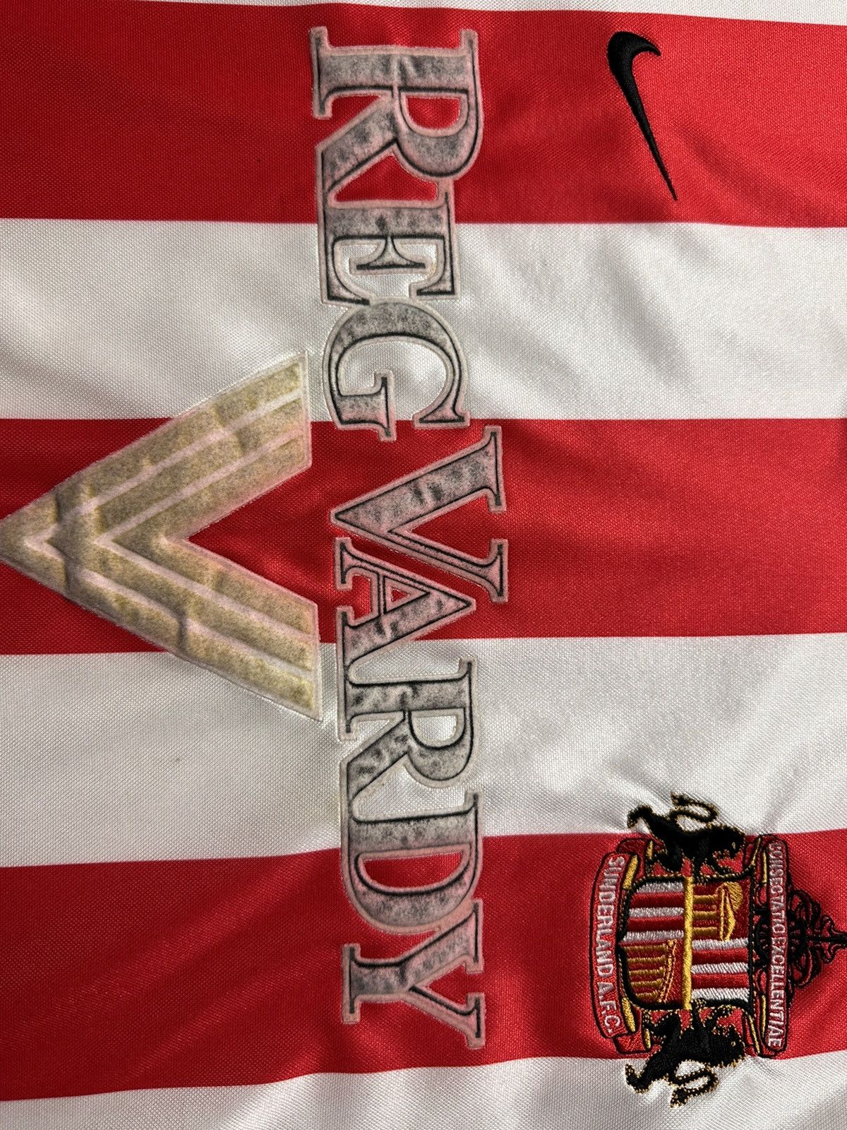 Vintage Vintage Nike Sunderland soccer jersey size L striped Size US L / EU 52-54 / 3 - 5 Thumbnail