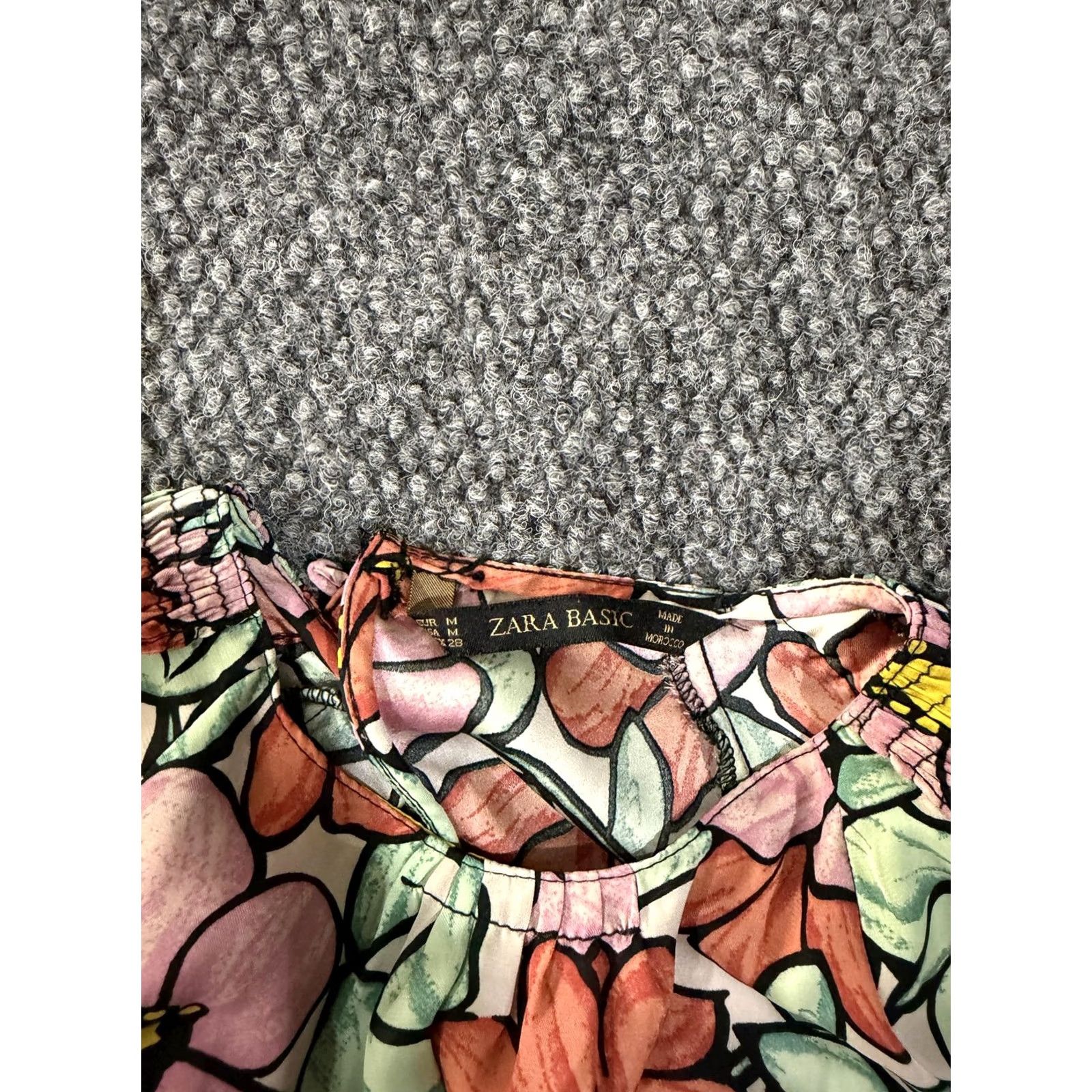 Zara VINTAGE? No. Size M / US 6-8 / IT 42-44 - 4 Thumbnail