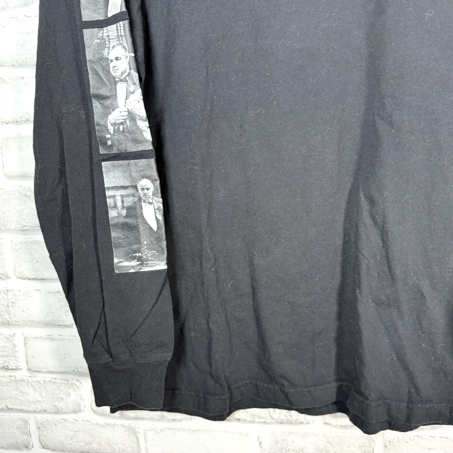 Vintage VINTAGE The Godfather 50 Years Black Graphic Long Sleeve Shirt Mens Size L Size US L / EU 52-54 / 3 - 3 Thumbnail