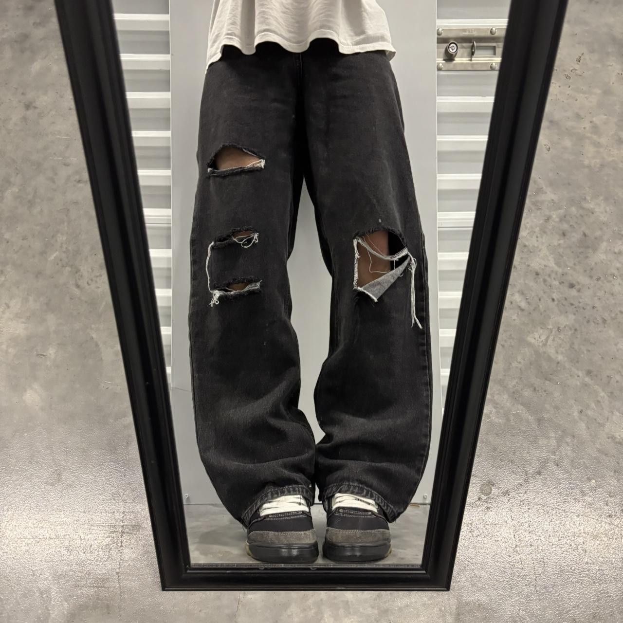 Japanese Brand × Vintage Crazy Vintage Y2K/2000s Grunge Black Distressed Streetwear Skater Denim Jeans! Size US 28 / EU 44 - 1 Thumbnail