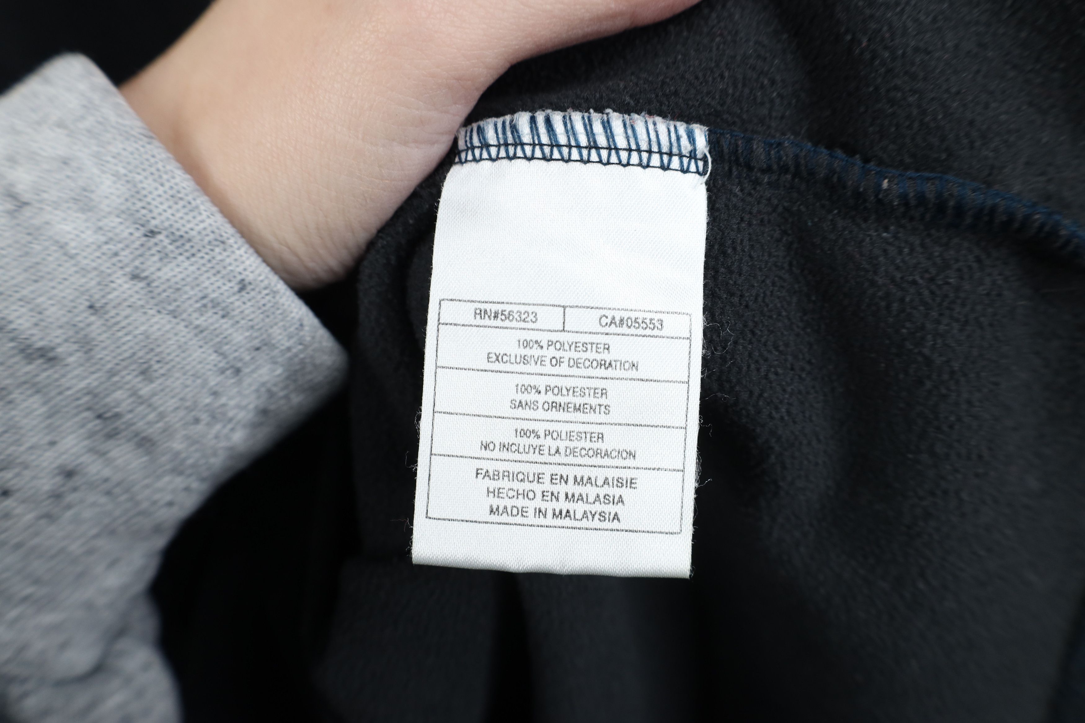 Nike Vintage Y2K Nike Mini Swoosh Fleece Crewneck Sweater Black Size US L / EU 52-54 / 3 - 10 Thumbnail