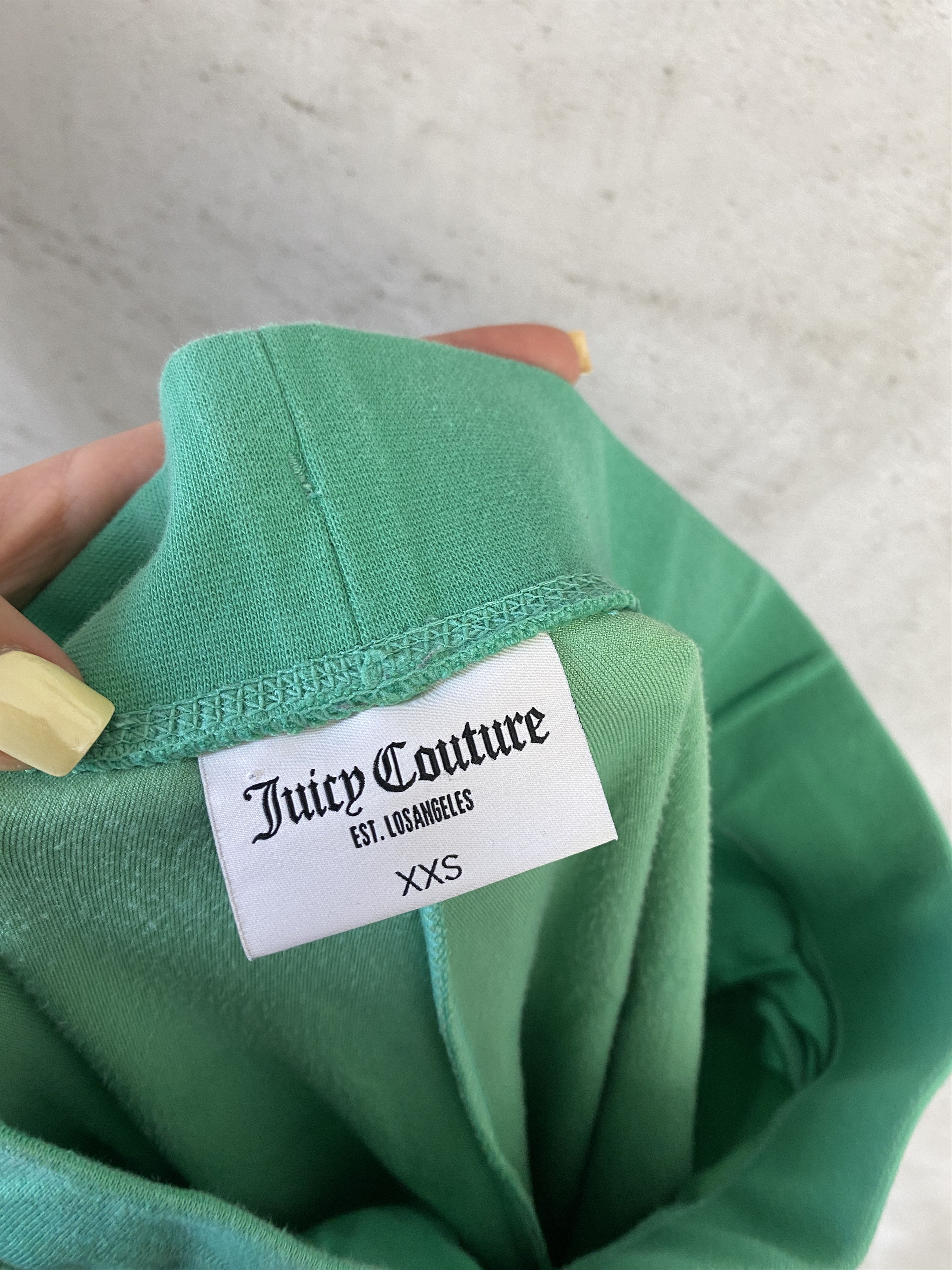 Juicy Couture Juicy Couture velvet back rhinestones sweatpants y2k 00s Size 24" / US 00 / IT 34 - 5 Thumbnail