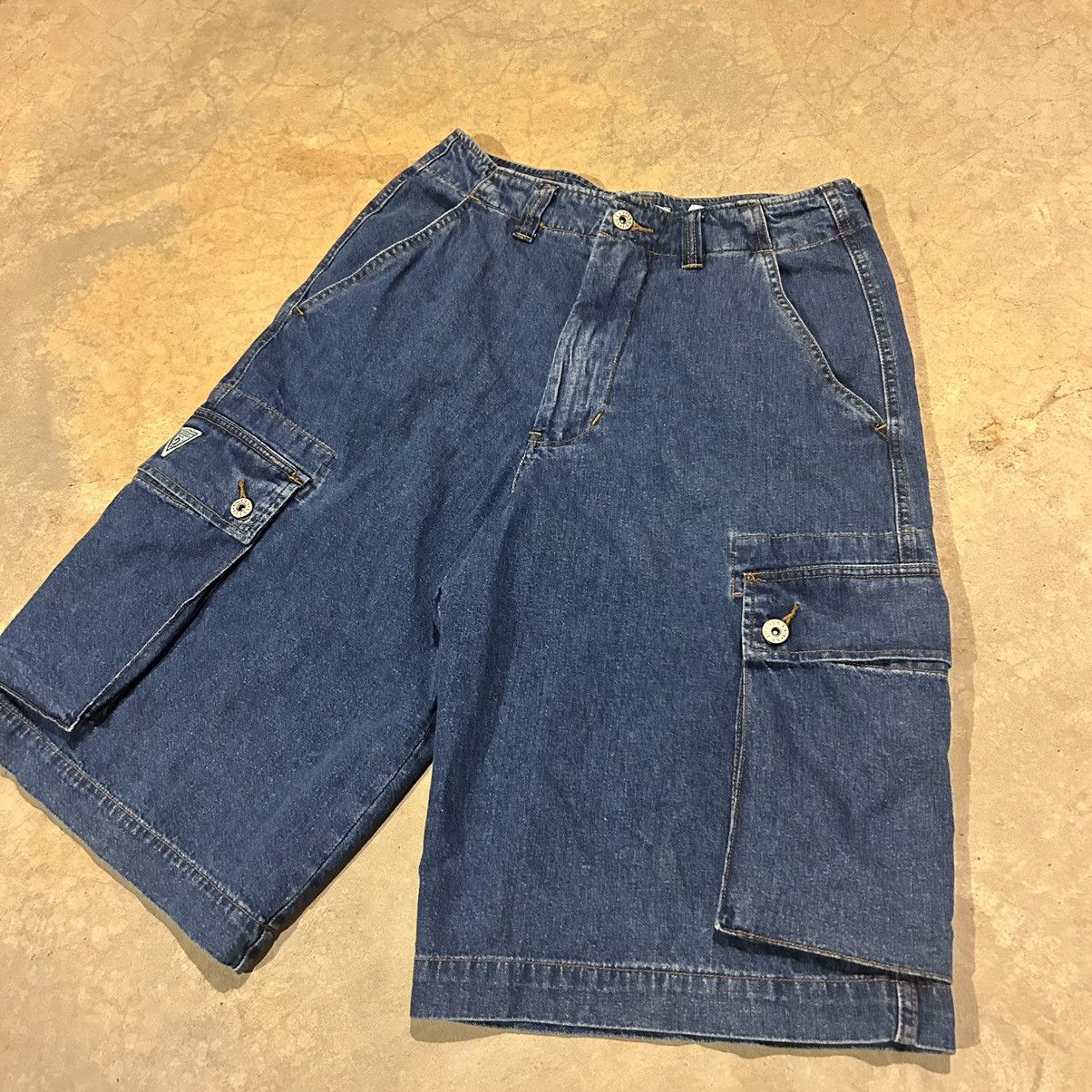 Guess × Vintage Crazy Vintage 90s Guess Jeans Baggy Cargo Pocket Jorts JNCO Size US 30 / EU 46 - 2 Thumbnail