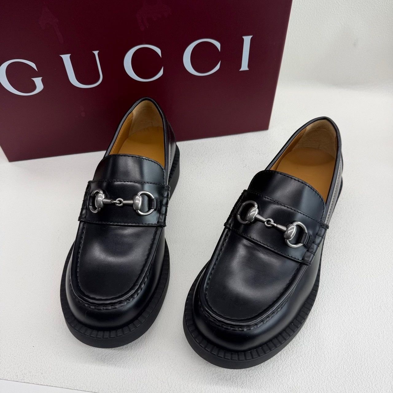 Gucci Gucci Lowtop Sneakers us_5 Women Size US 5 / IT 35 - 1 Thumbnail