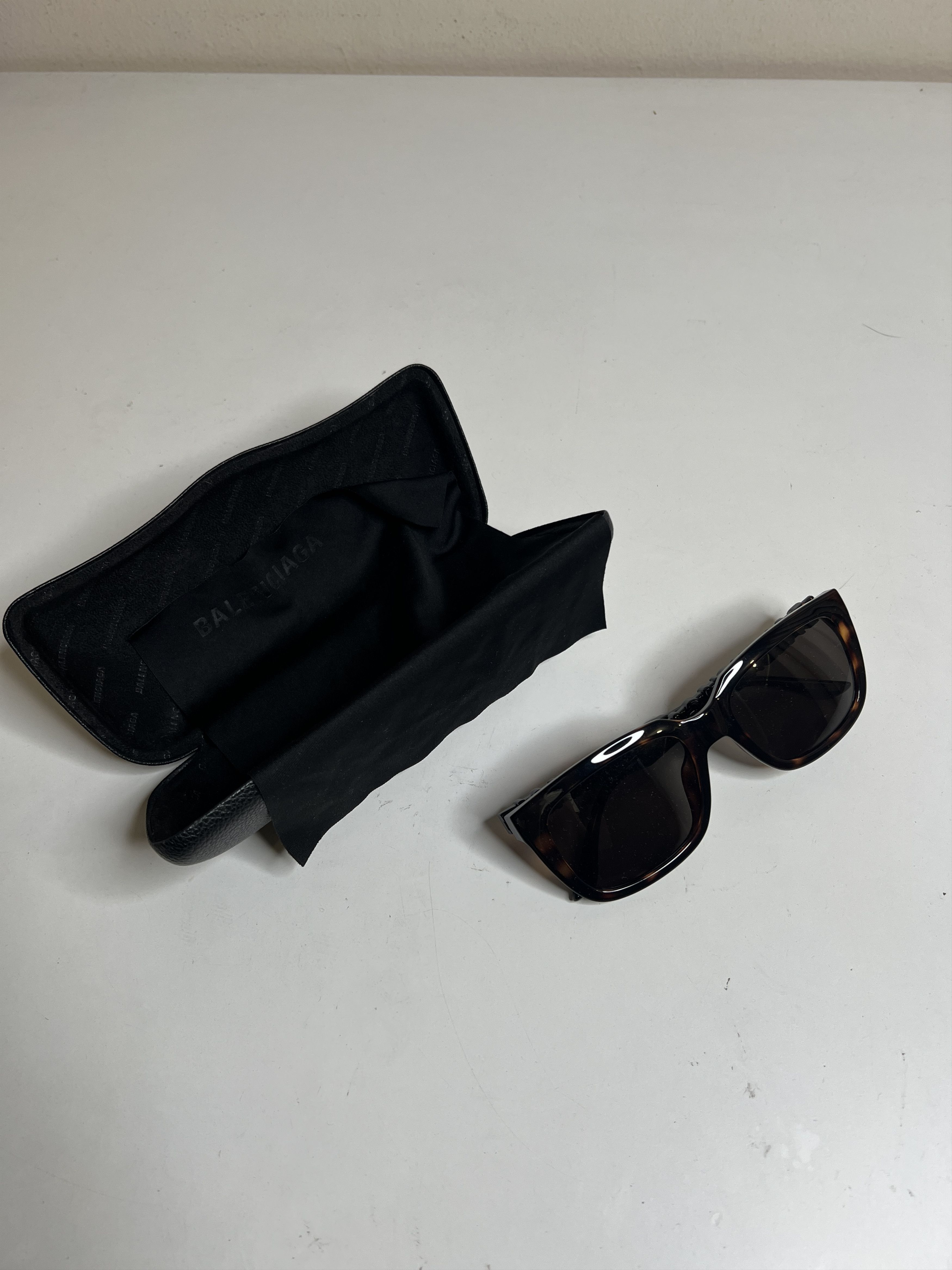 Balenciaga BB0108S 002 Brown Balenciaga logo Sunglasses Size ONE SIZE - 7 Thumbnail