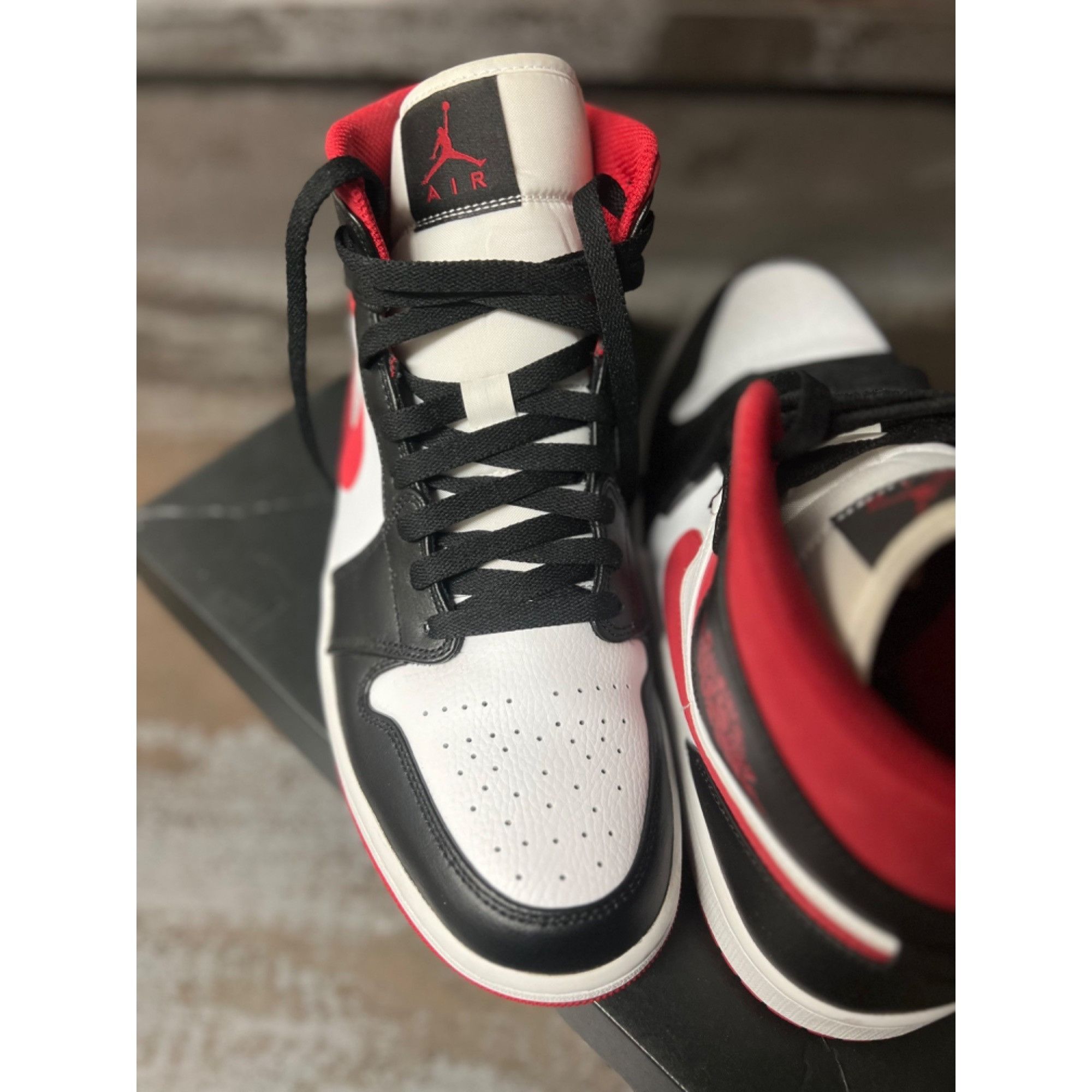 Nike Jordan 1 Mid Gym Red Black White Used Size 10.5- 554724-122 Size US 10.5 / EU 43-44 - 5 Thumbnail