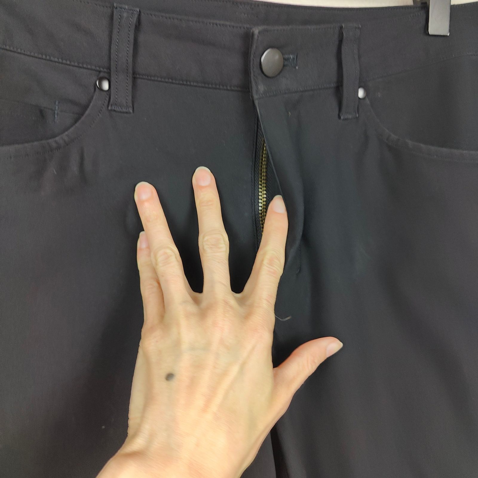 Lululemon Lululemon ABC Slim Pants 30 Warpstreme 34" Black Stretch Size US 30 / EU 46 - 3 Thumbnail