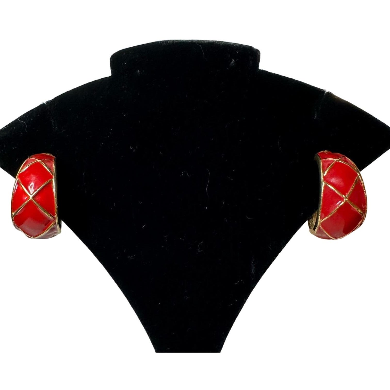 Vintage Christmas Red Gold Criss Cross Enamel Hoop Clip Earrings 80s Size ONE SIZE - 4 Thumbnail