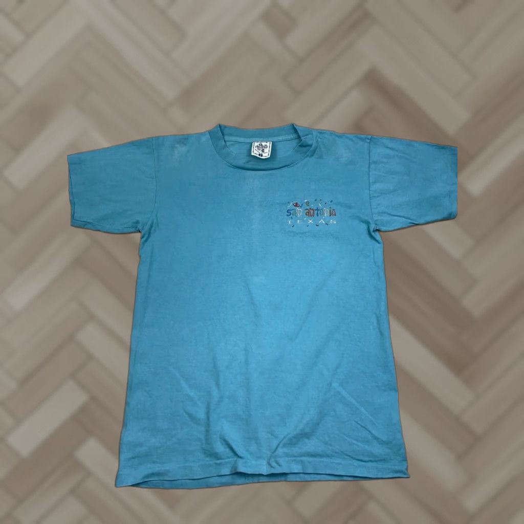 Vintage VINTAGE Alore T Shirt Small San Antonio Texas Embroidered Made in USA #4823 Size US S / EU 44-46 / 1 - 1 Thumbnail