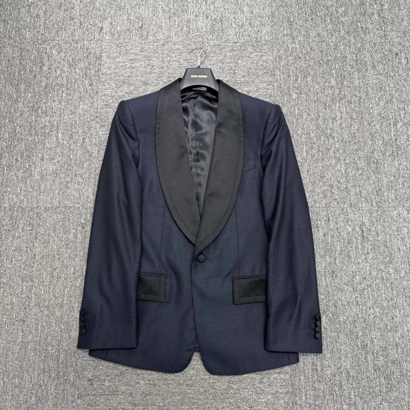 Dolce & Gabbana dark patterned tailored suit jacket Size US L / EU 52-54 / 3 - 1 Thumbnail