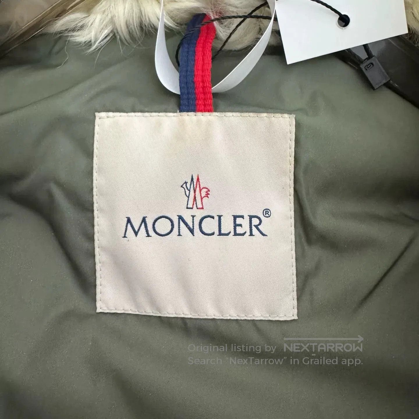 Moncler Moncler Silver Lambswool Down Vest. Size XS / US 0-2 / IT 36-38 - 5 Thumbnail
