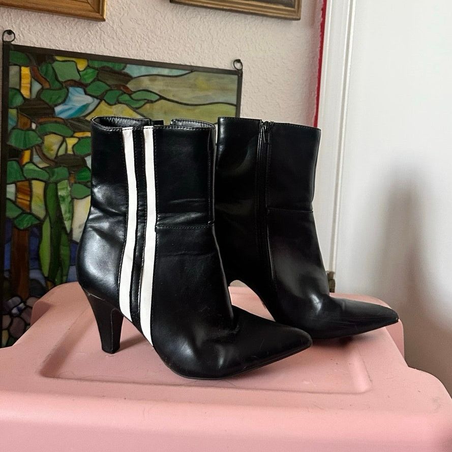 Other wild diva black white racer stripe stiletto boots Size US 7 / IT 37 - 2 Thumbnail