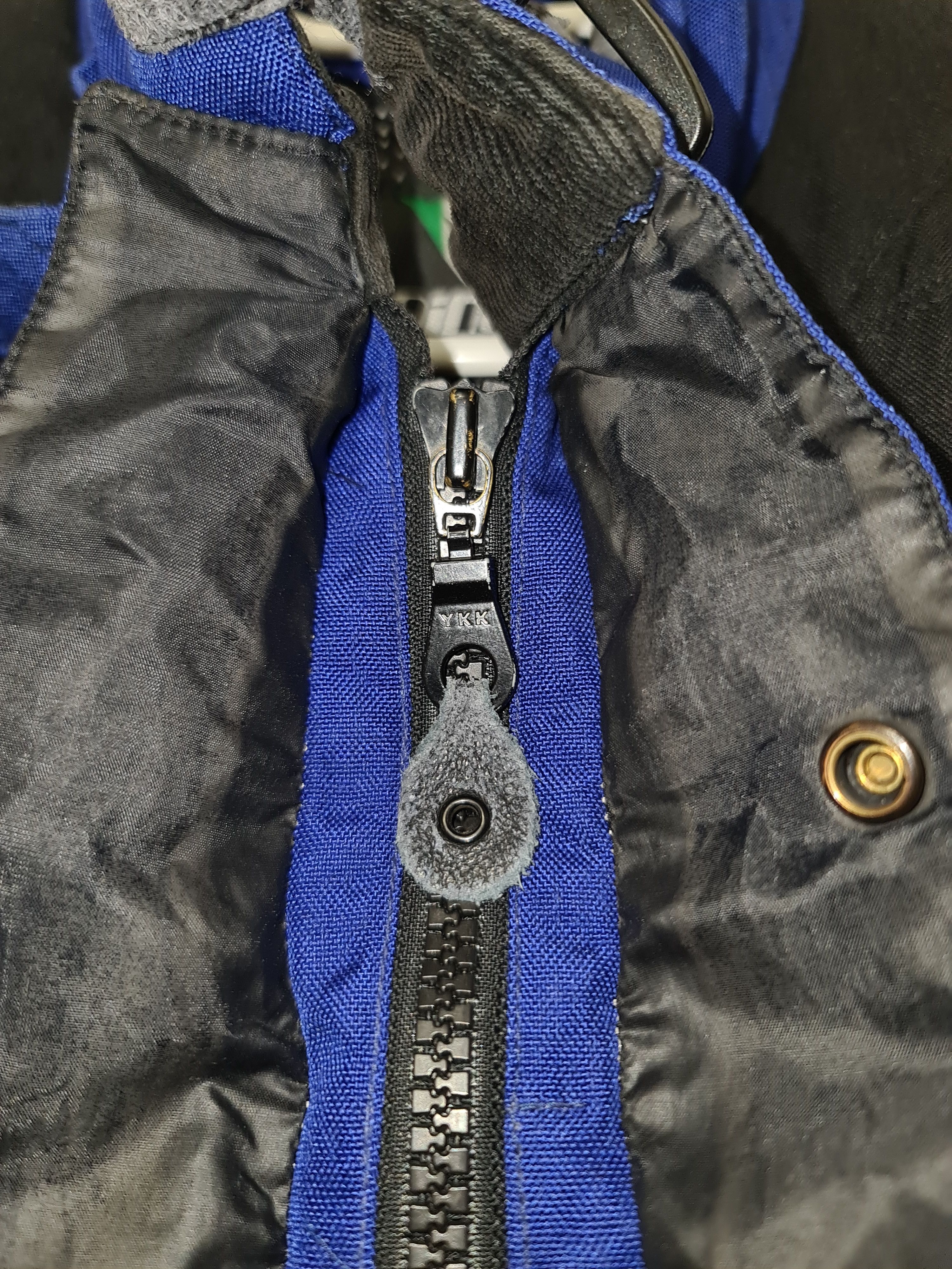 Dainese Dainese Gortex winter full protection bike jacket Size US L / EU 52-54 / 3 - 9 Thumbnail