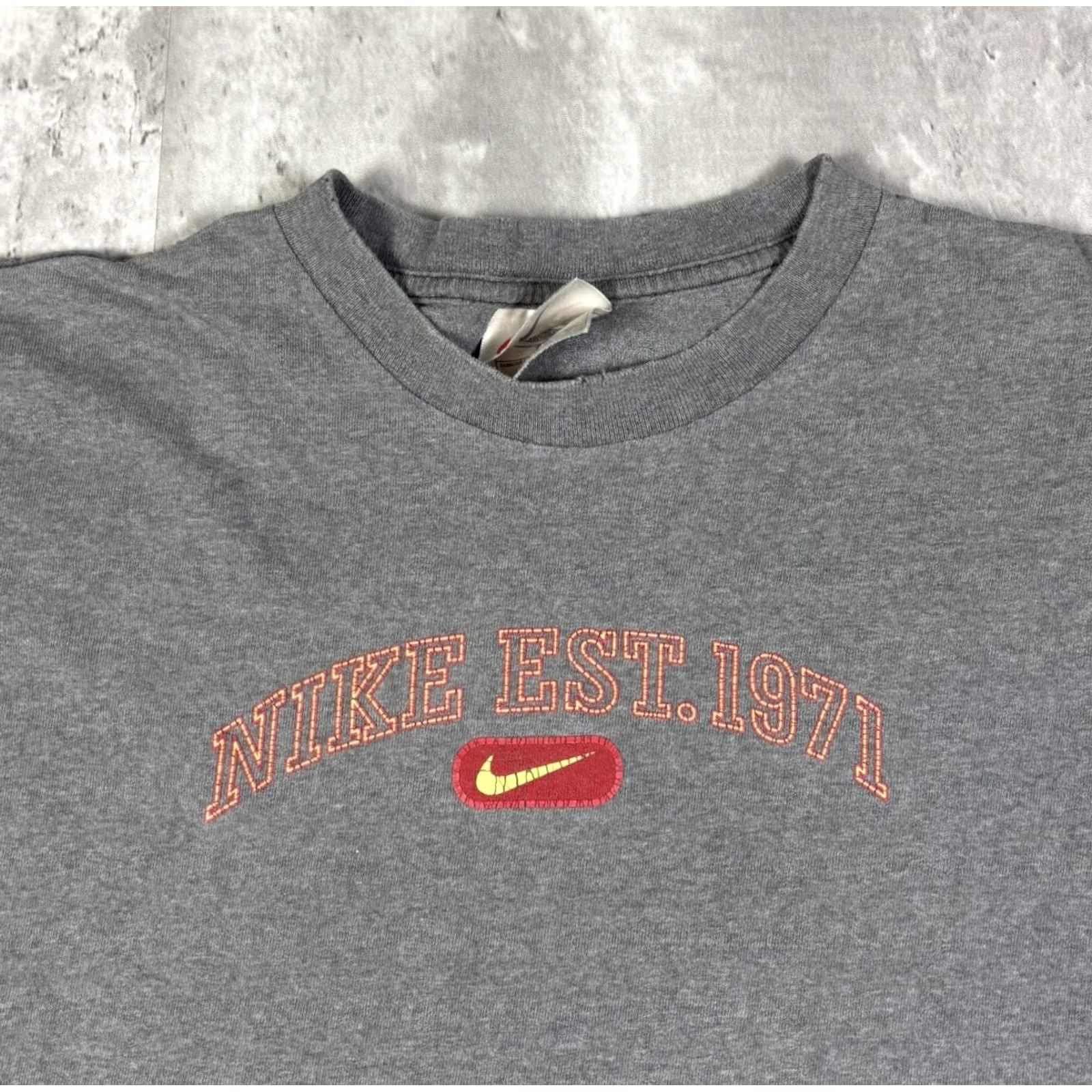 Nike VINTAGE Nike Logo Print Gray T Shirt Mens XL 90s Retro Graphic Print Short Sleeve Crew Neck Cotton Size US XL / EU 56 / 4 - 2 Thumbnail
