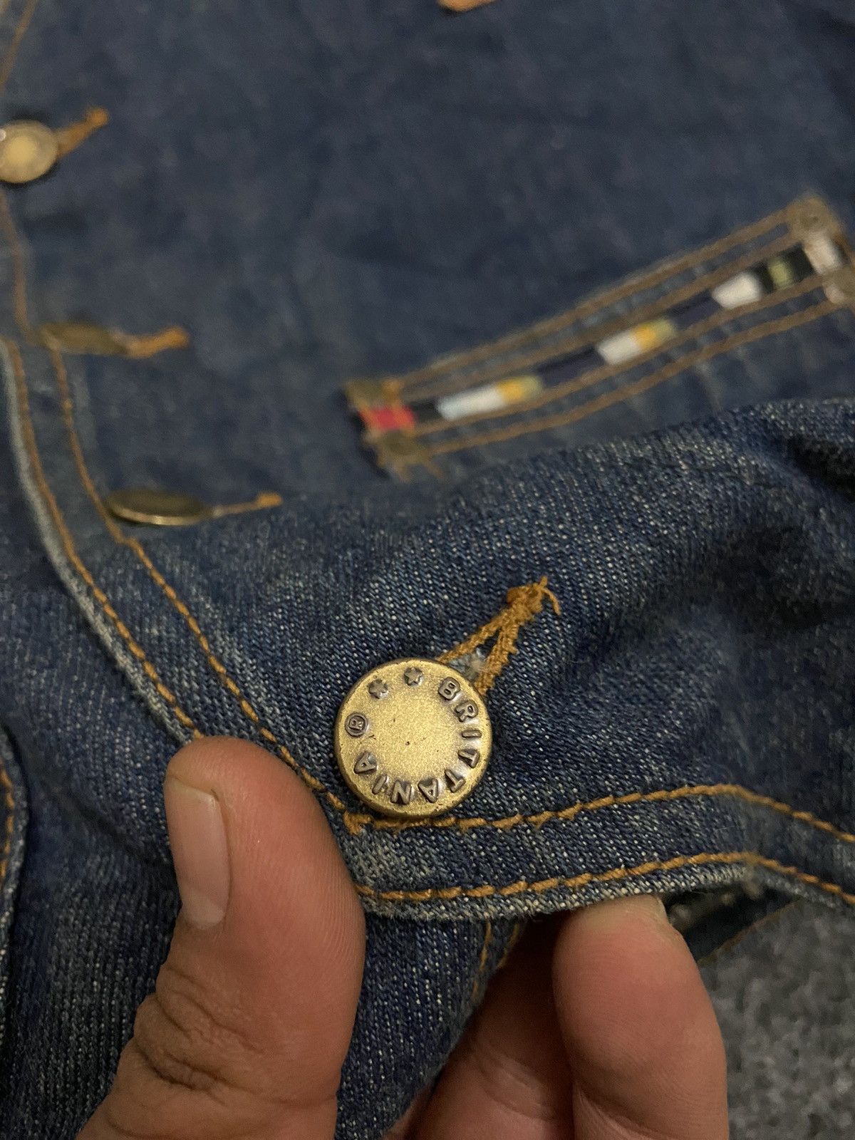 Japanese Brand × Vintage Y2K britania vintage denim vest Size S / US 4 / IT 40 - 4 Thumbnail