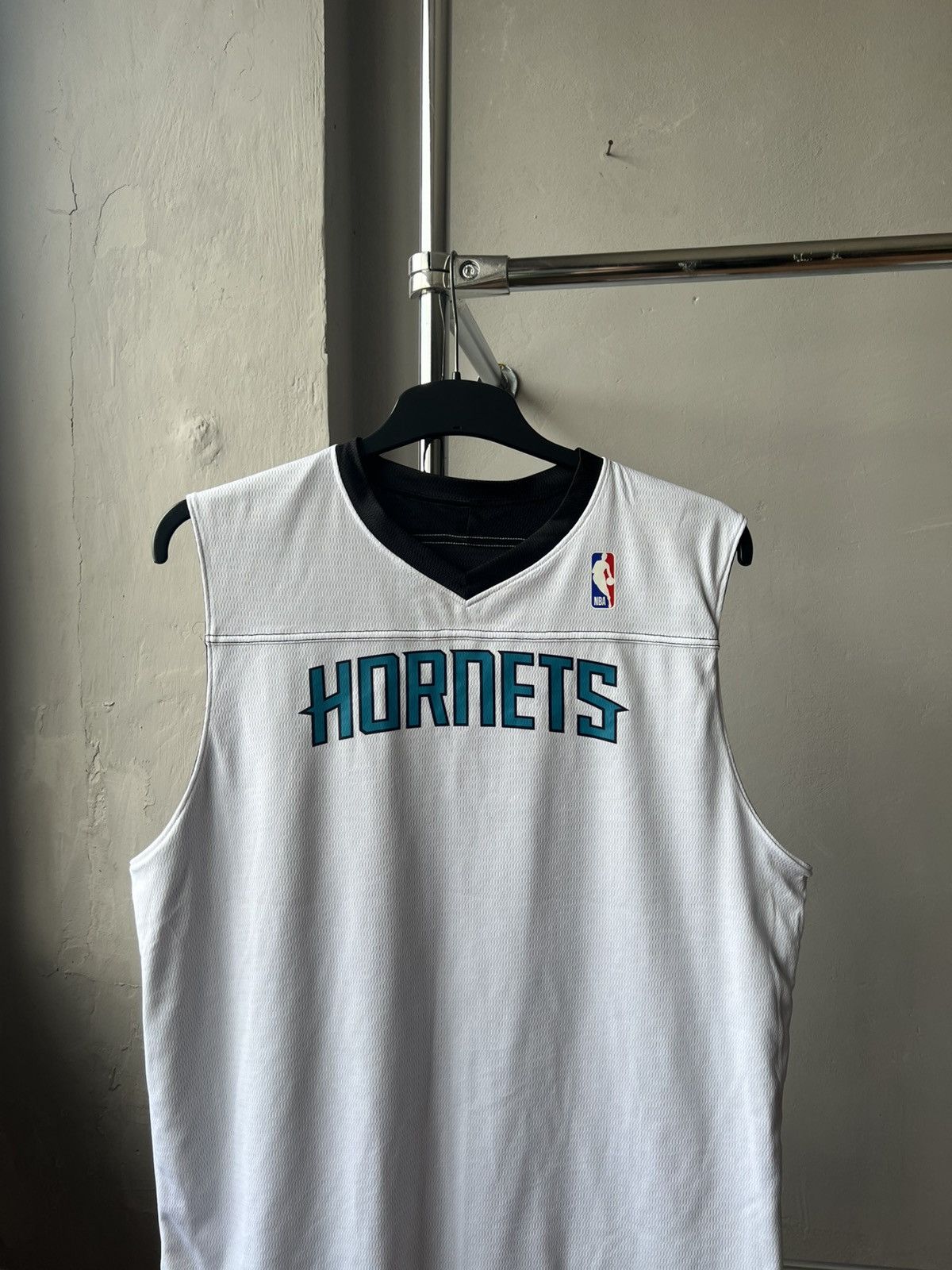 NBA 2020 Charlotte Hornets Alleson Athletic basketball jersey Size US L / EU 52-54 / 3 - 2 Thumbnail